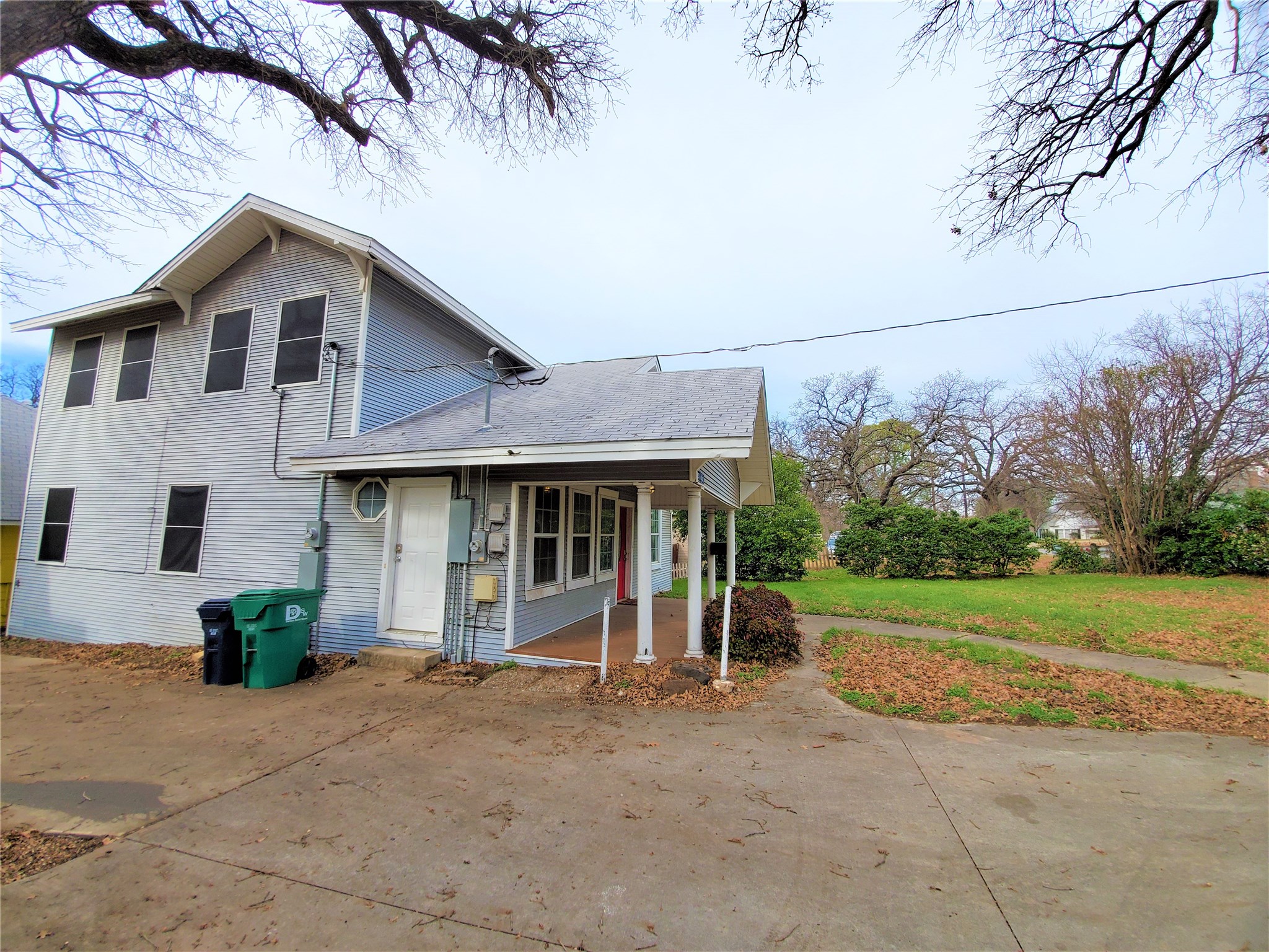 2223 N Locust Street Denton TX 76209