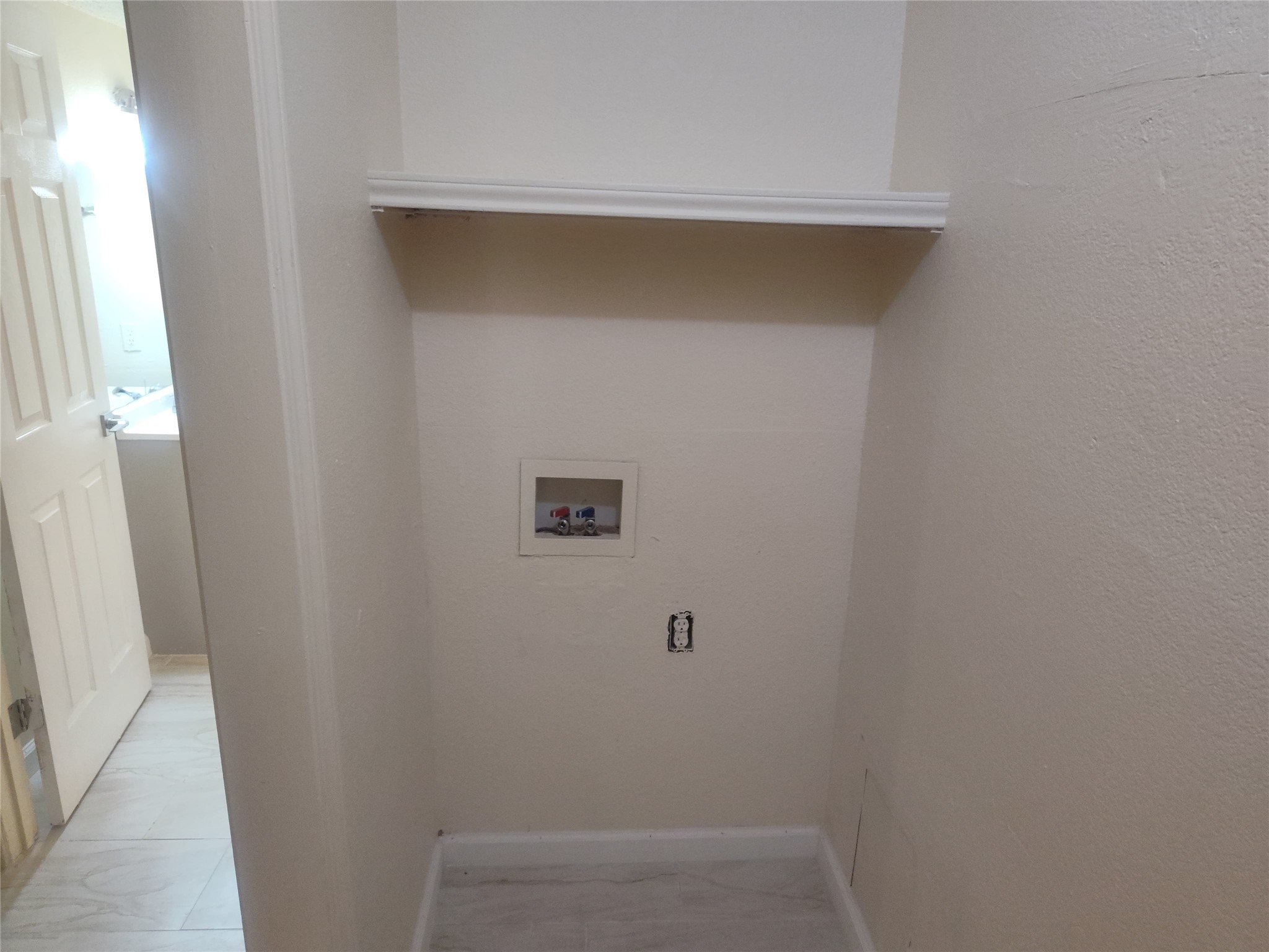 2039 W Walnut Street Garland TX 75042