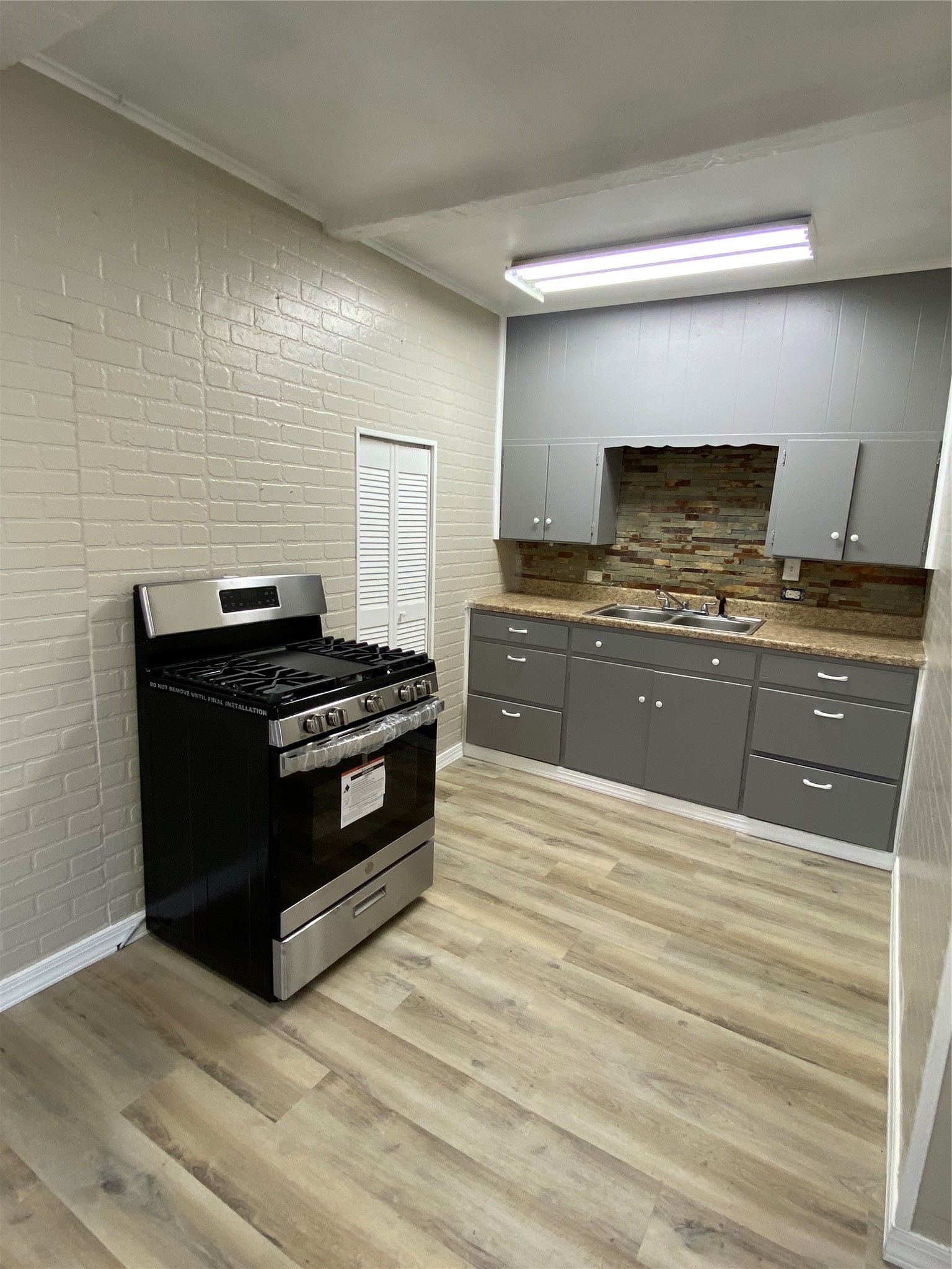 105 S 3rd Street Sanger TX 76266