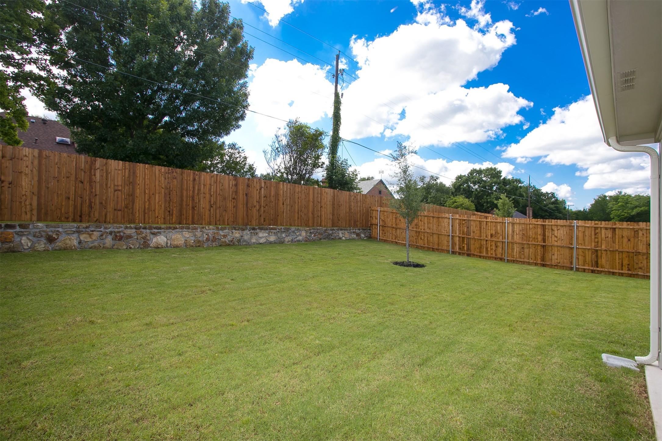 404 Castle Road Sherman TX 75092