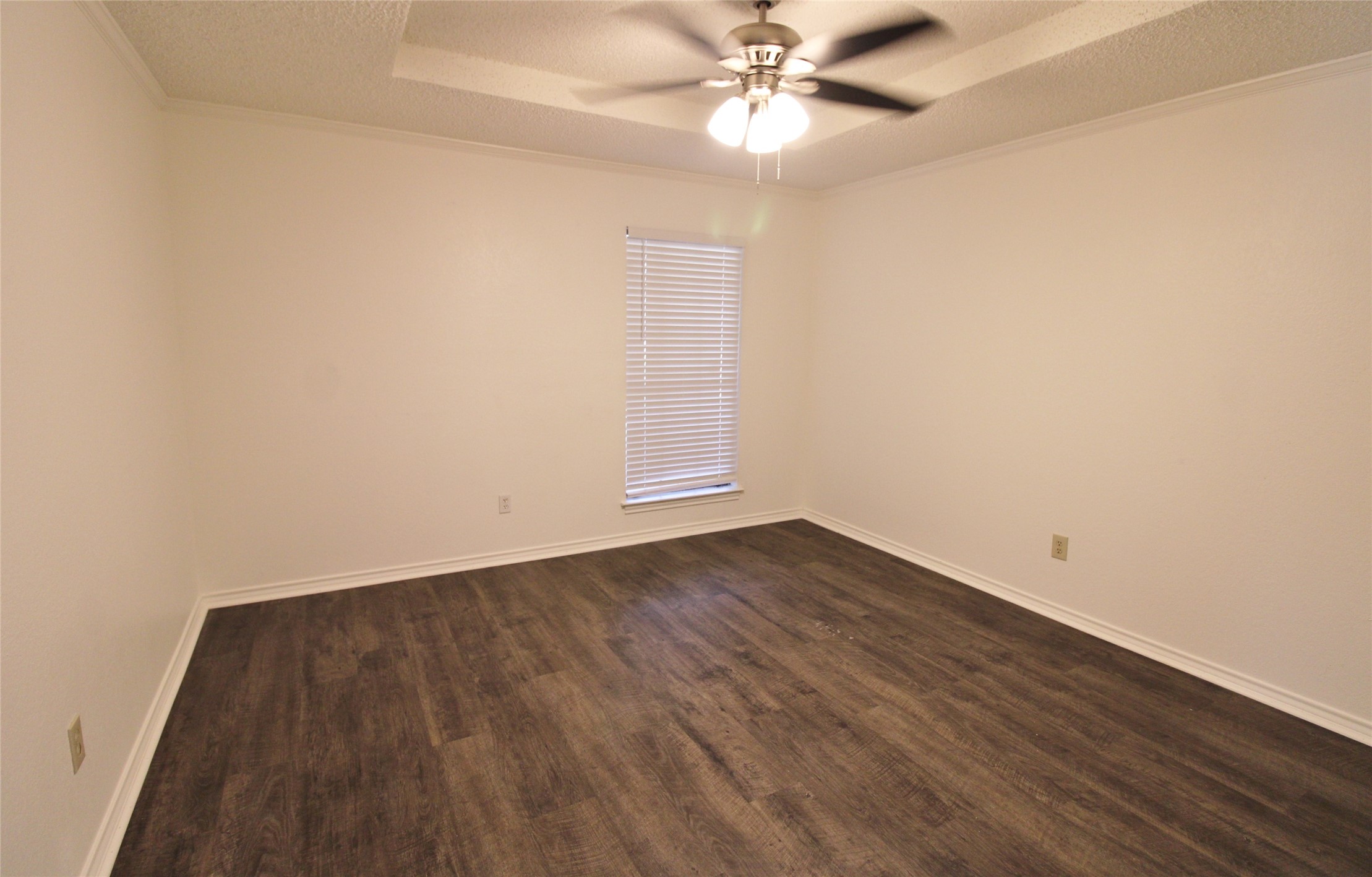 1234 Mockingbird Lane Desoto TX 75115