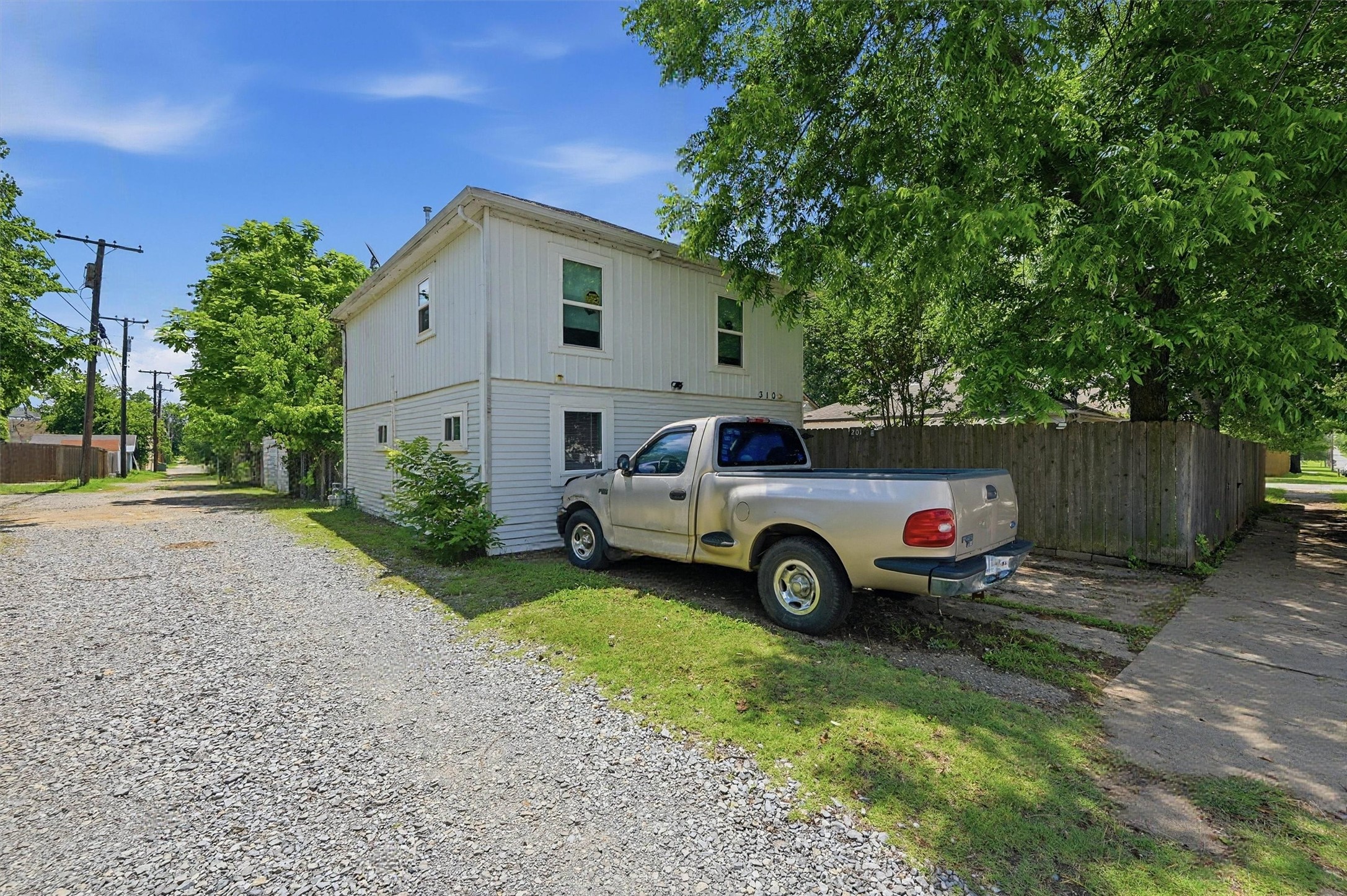 310 S Barrett Avenue Denison TX 75020