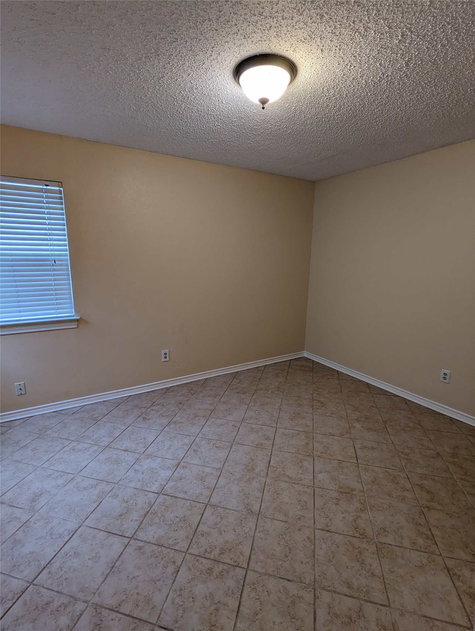 2601 Nova Drive Garland TX 75044