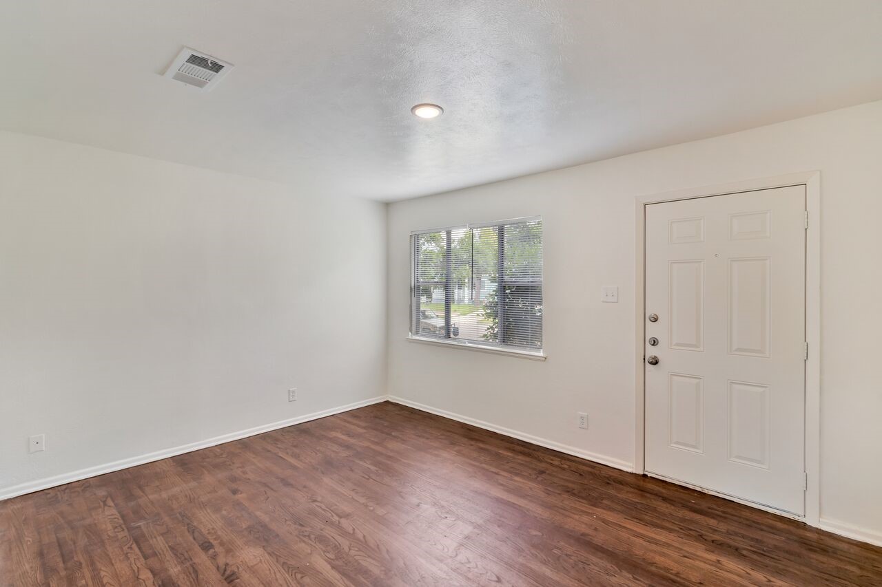 2848 Beasley Drive Garland TX 75041