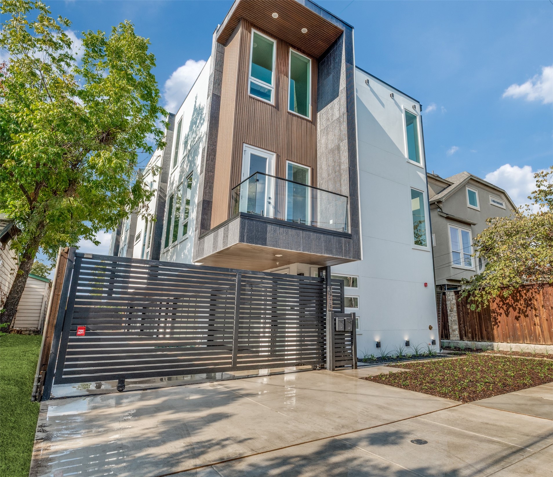 3523 Miles Street Dallas TX 75209
