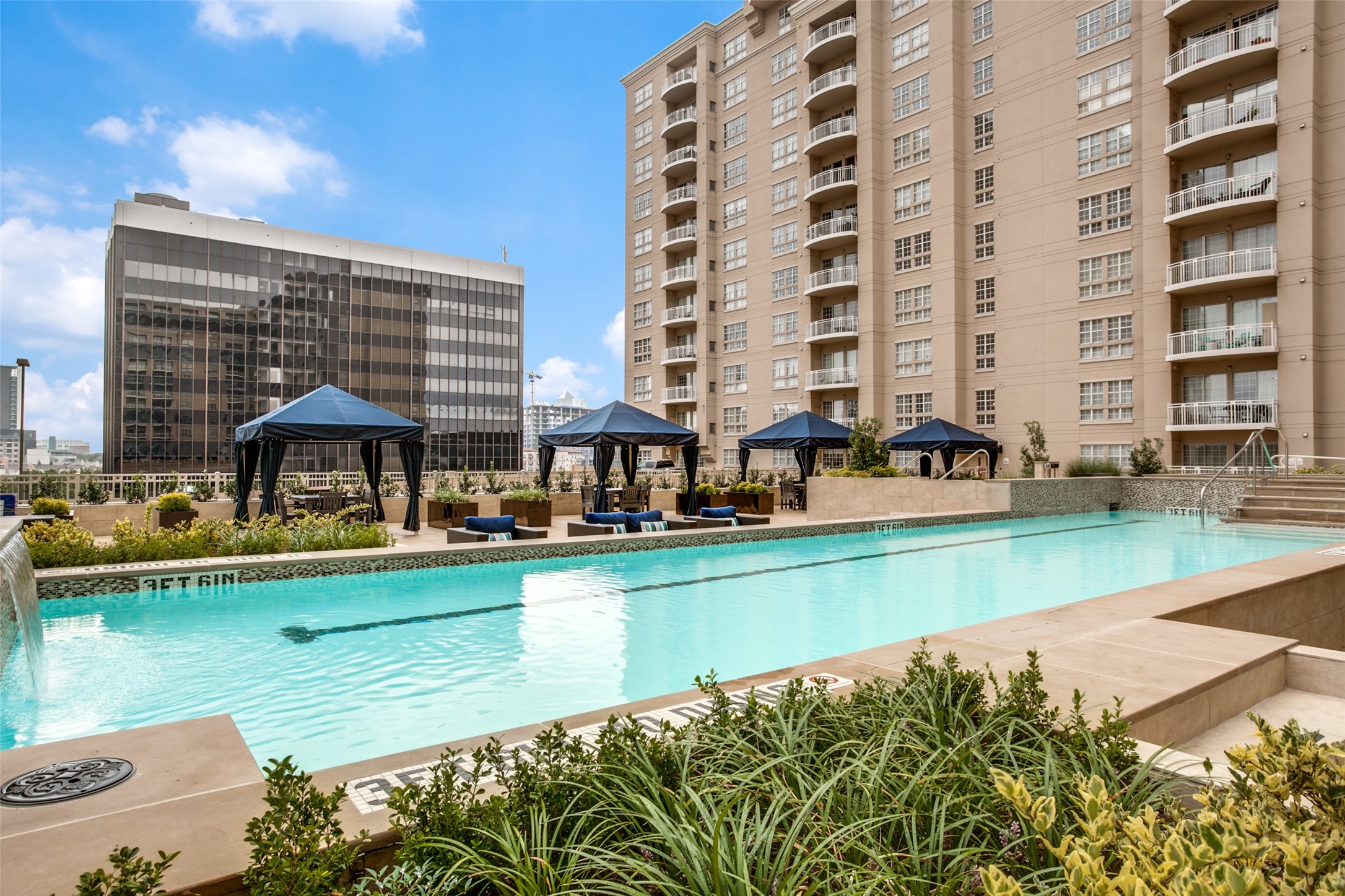 3225 Turtle Creek Boulevard Dallas TX 75219