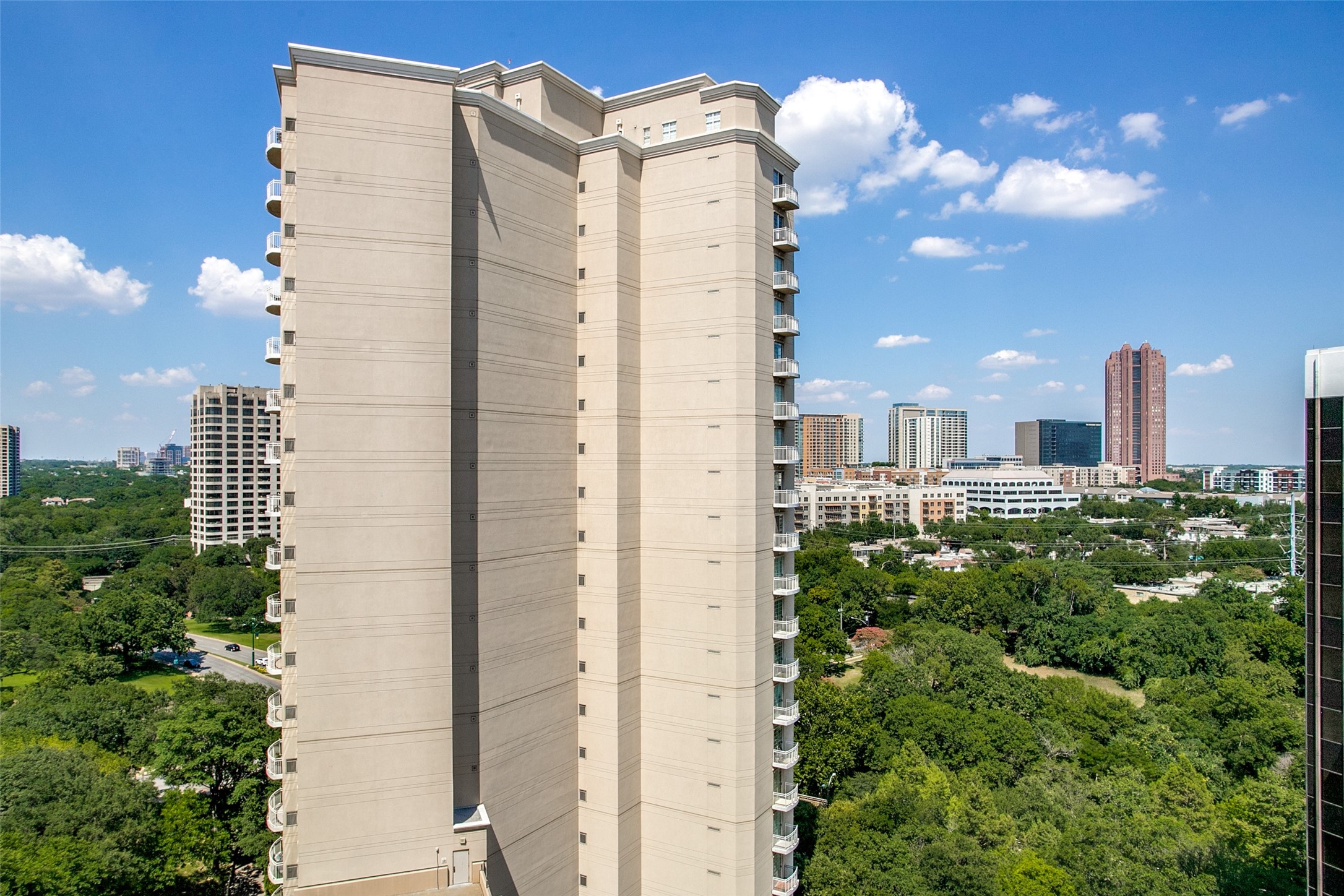 3225 Turtle Creek Boulevard Dallas TX 75219
