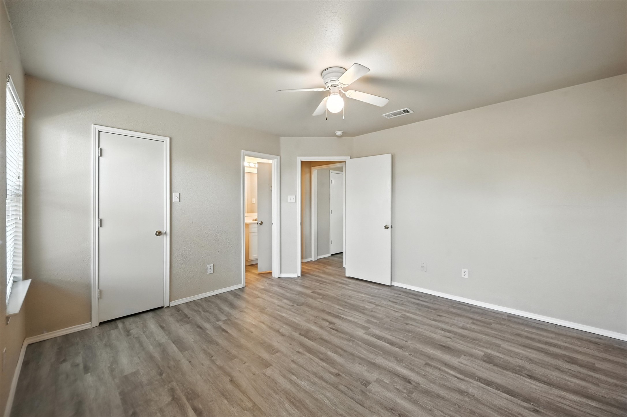 1317 Village Garden Drive Azle TX 76020