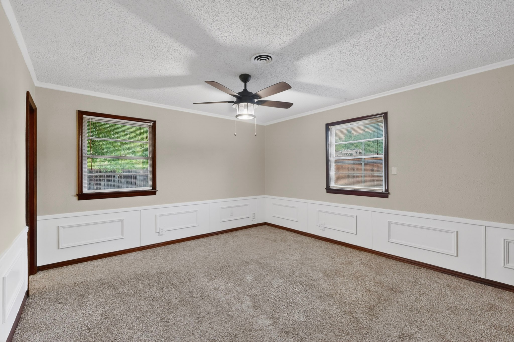 1903 Skylark Drive Arlington TX 76010