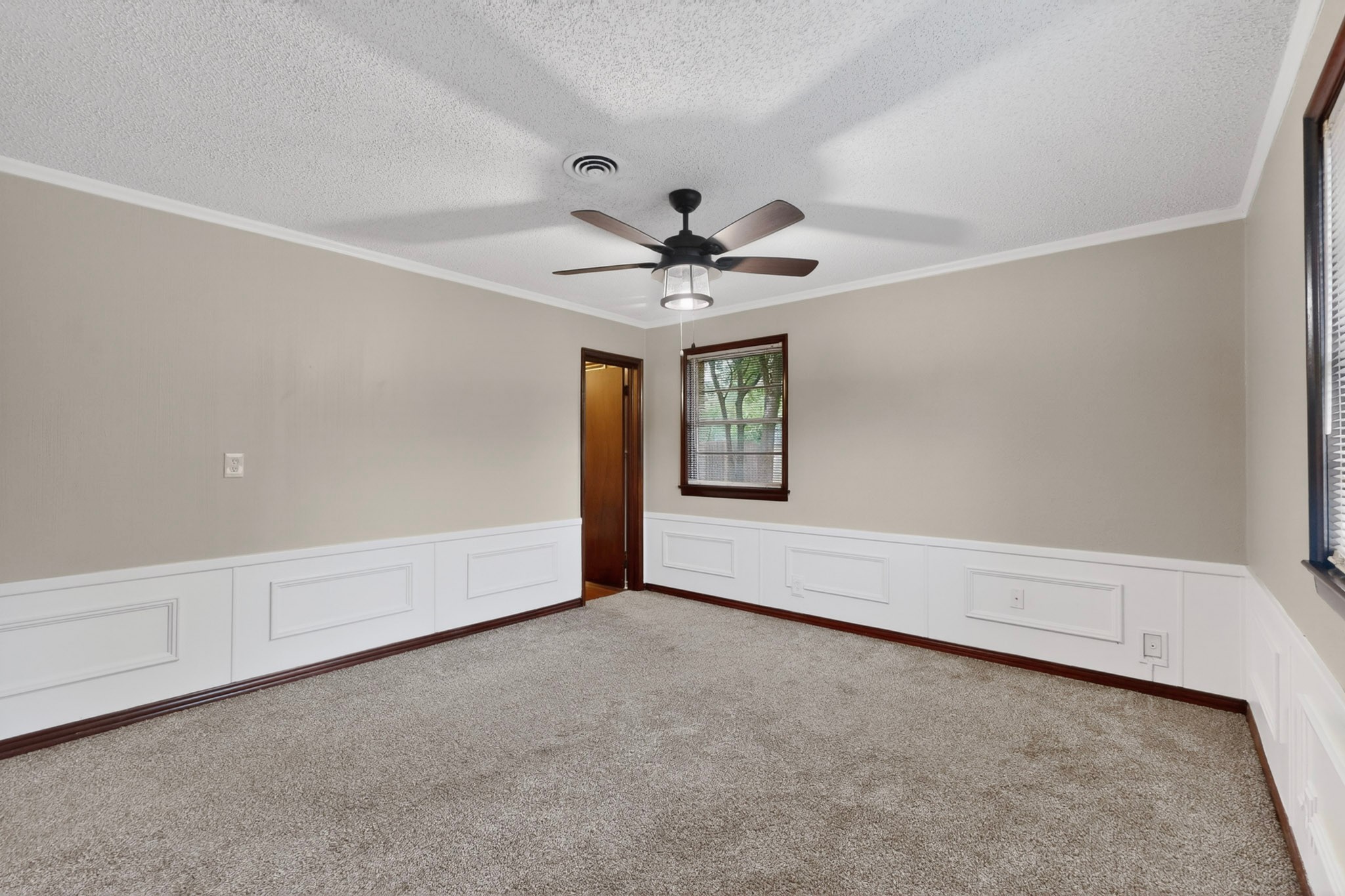 1903 Skylark Drive Arlington TX 76010