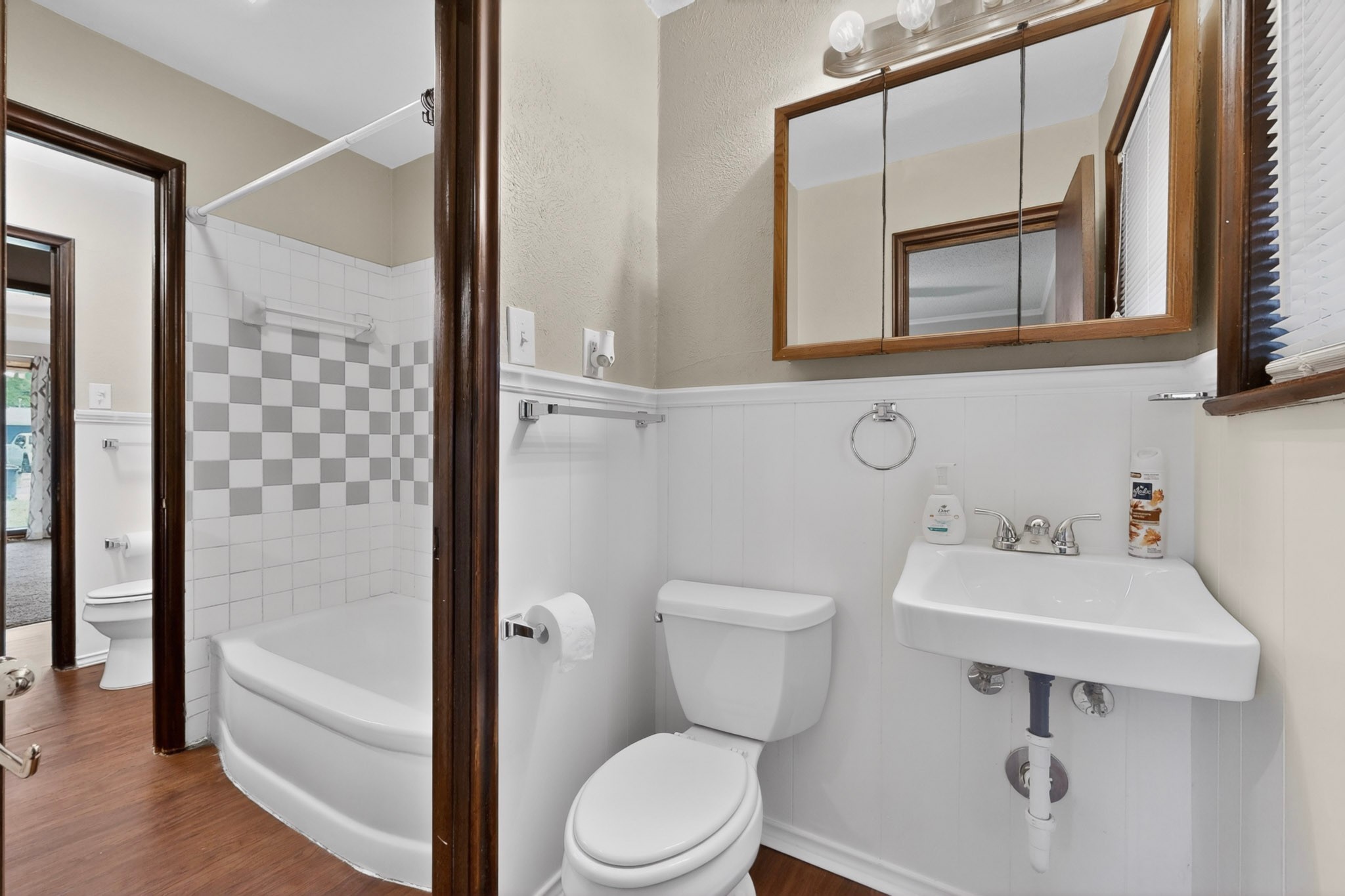 1903 Skylark Drive Arlington TX 76010