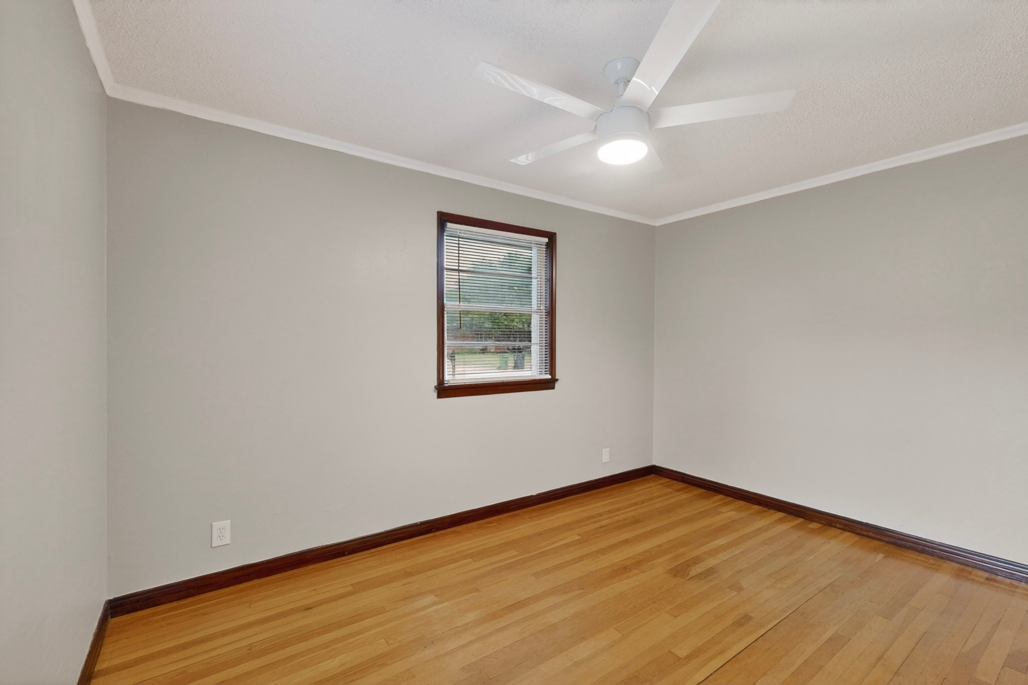 1903 Skylark Drive Arlington TX 76010