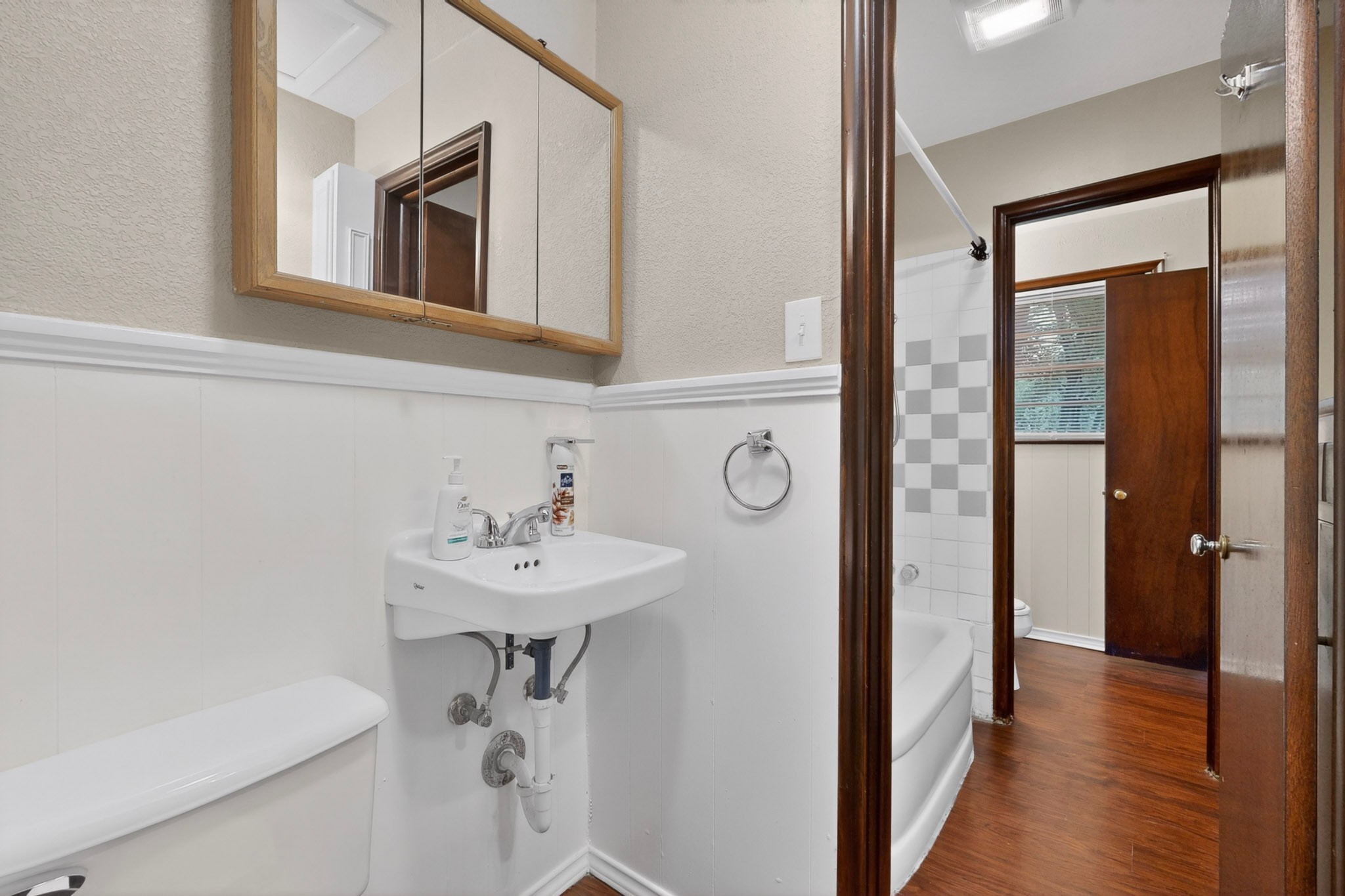 1903 Skylark Drive Arlington TX 76010