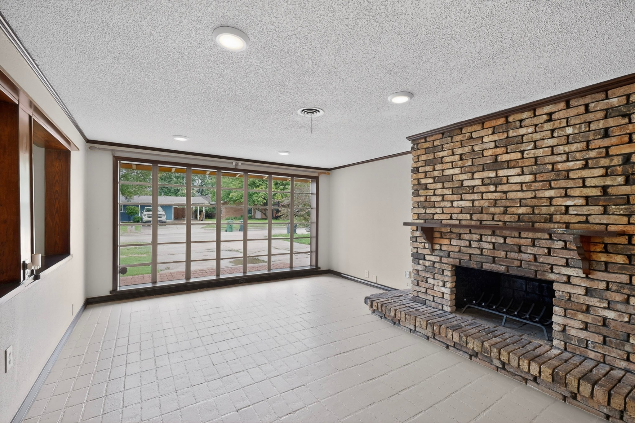 1903 Skylark Drive Arlington TX 76010
