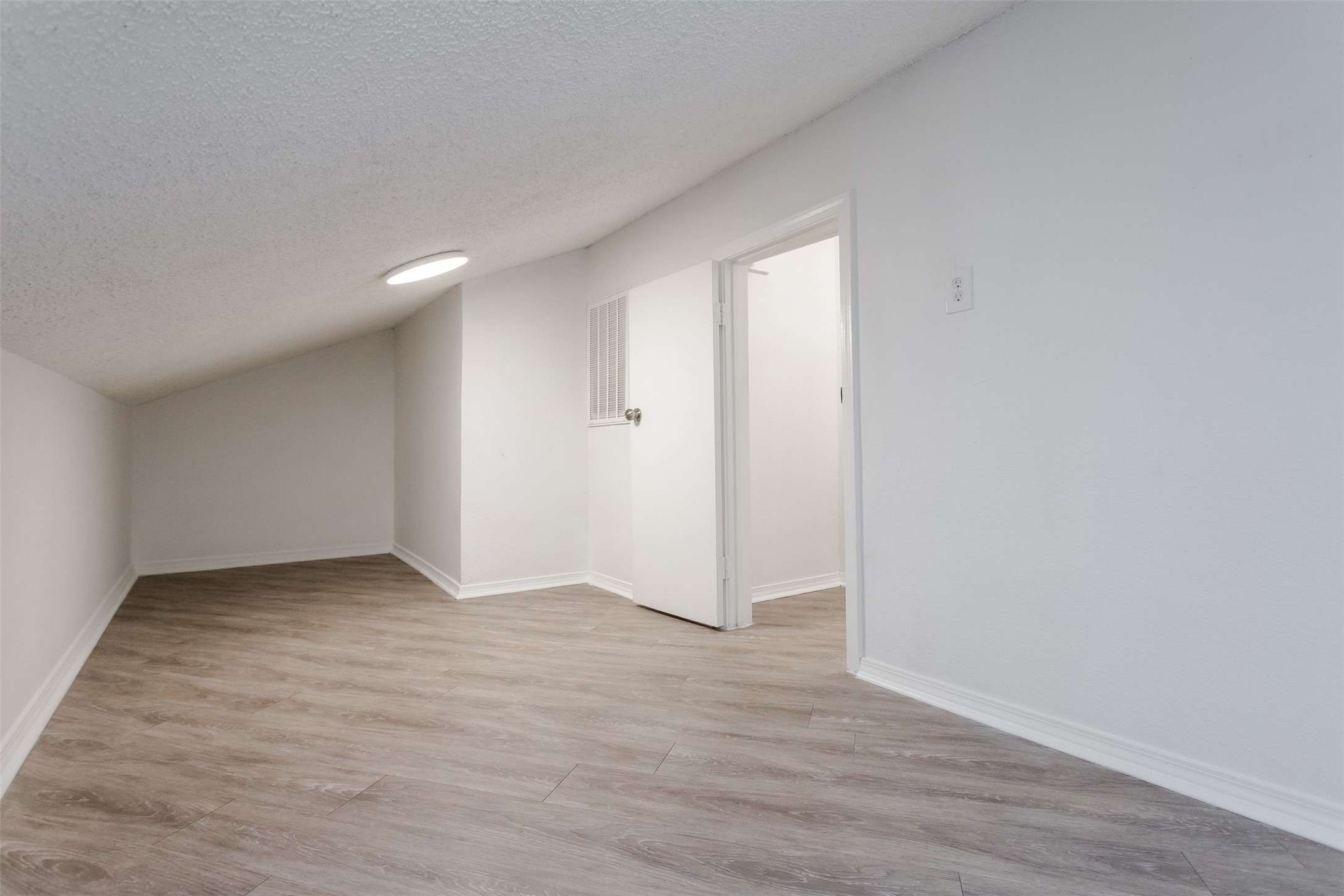 5590 Spring Valley Road Dallas TX 75254