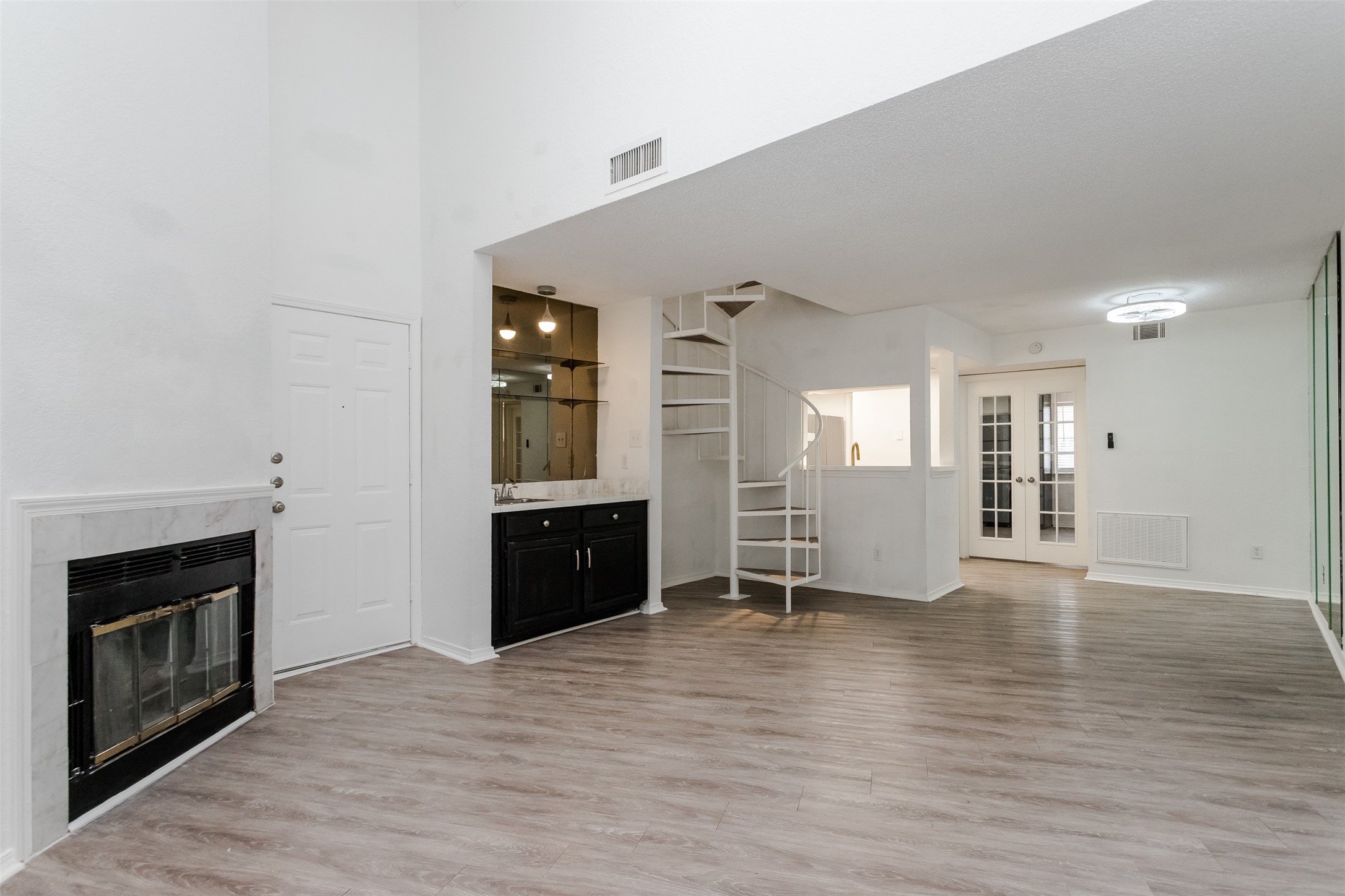 5590 Spring Valley Road Dallas TX 75254