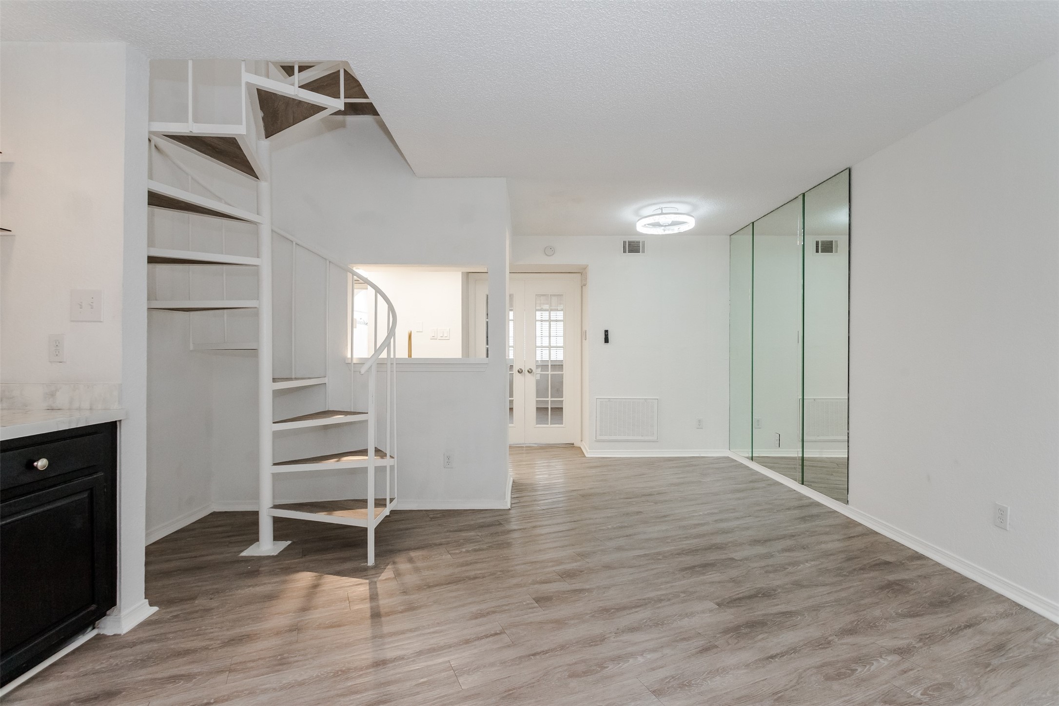 5590 Spring Valley Road Dallas TX 75254