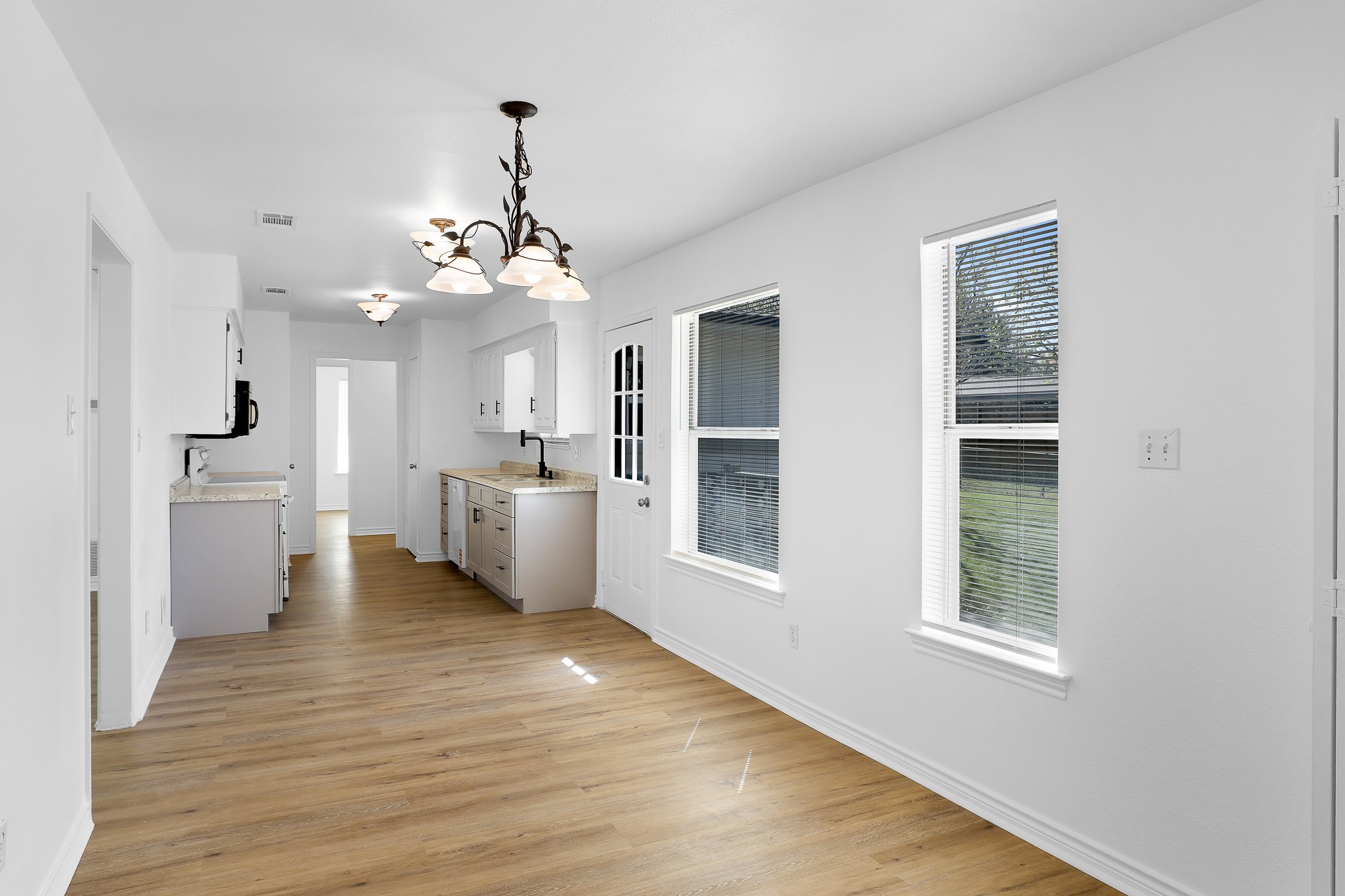 2604 Danny Lane Farmers Branch TX 75234