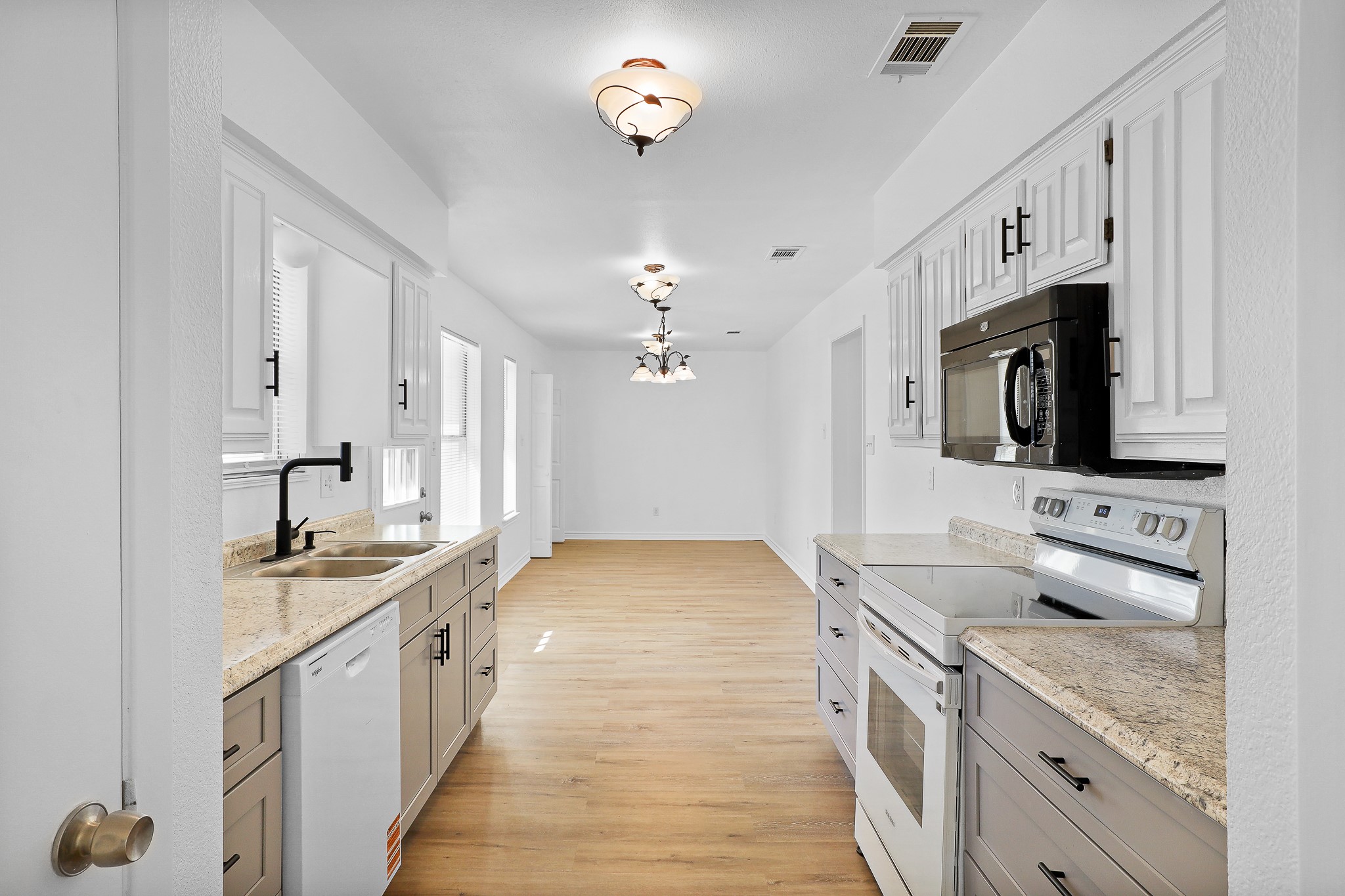 2604 Danny Lane Farmers Branch TX 75234