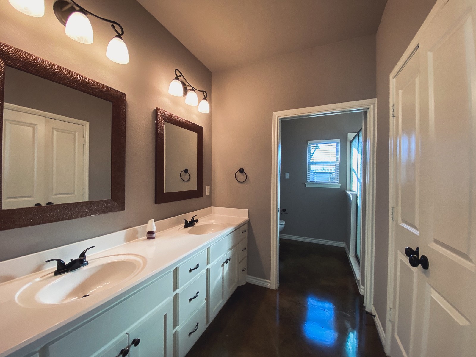 221 E Paris Street Palmer TX 75152