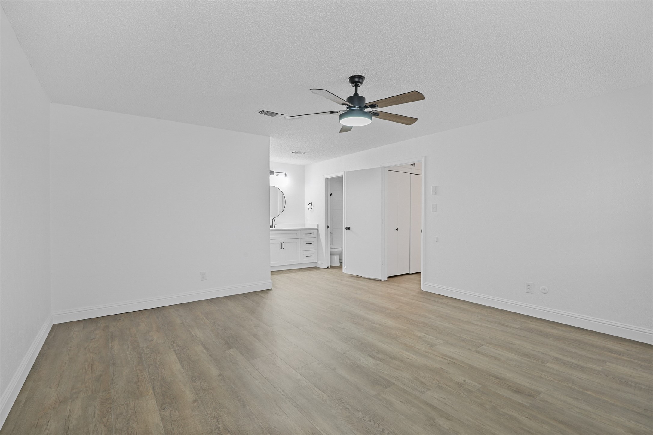 3524 Shady Valley Drive Pantego TX 76013