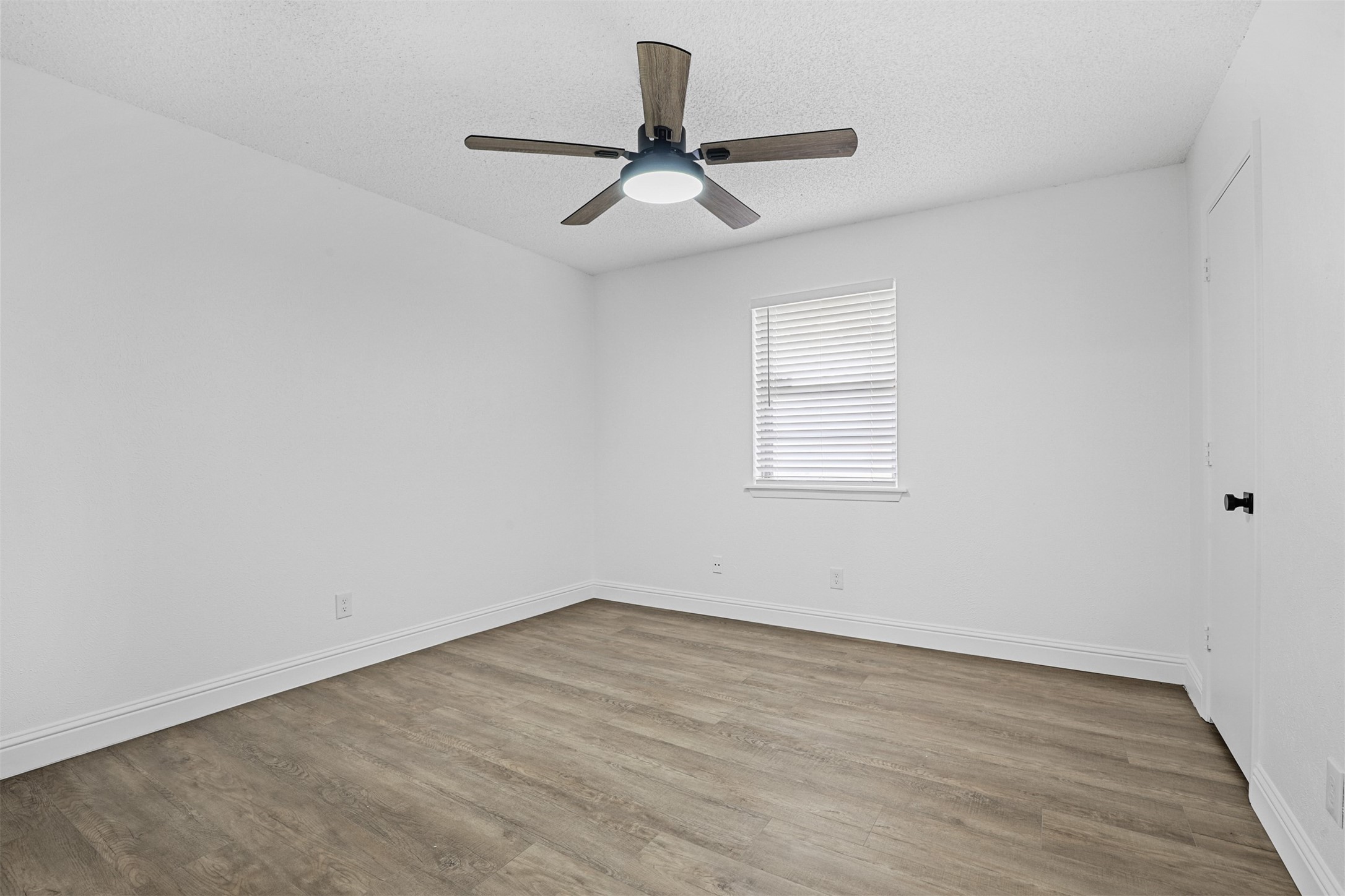 3524 Shady Valley Drive Pantego TX 76013