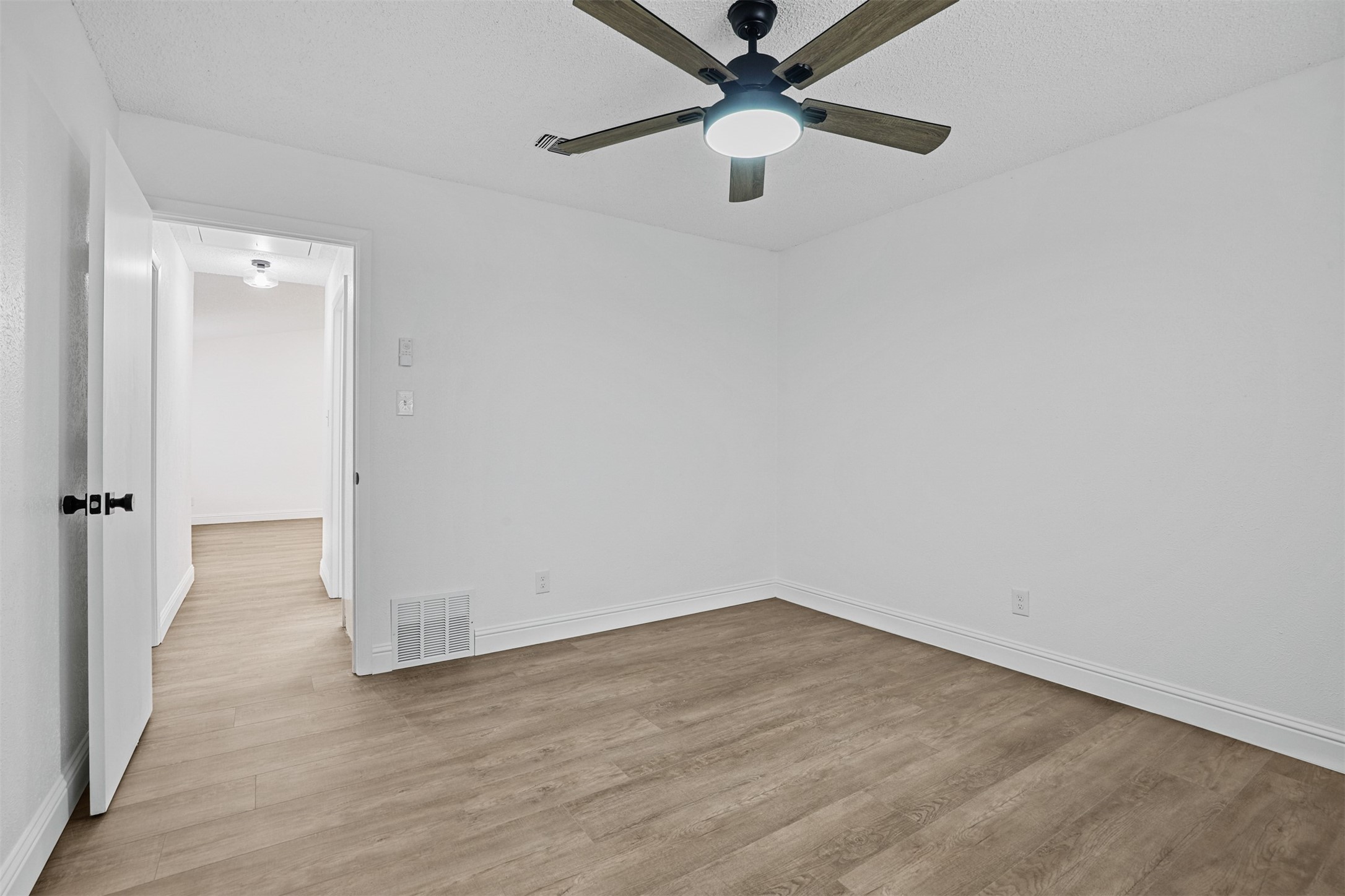 3524 Shady Valley Drive Pantego TX 76013