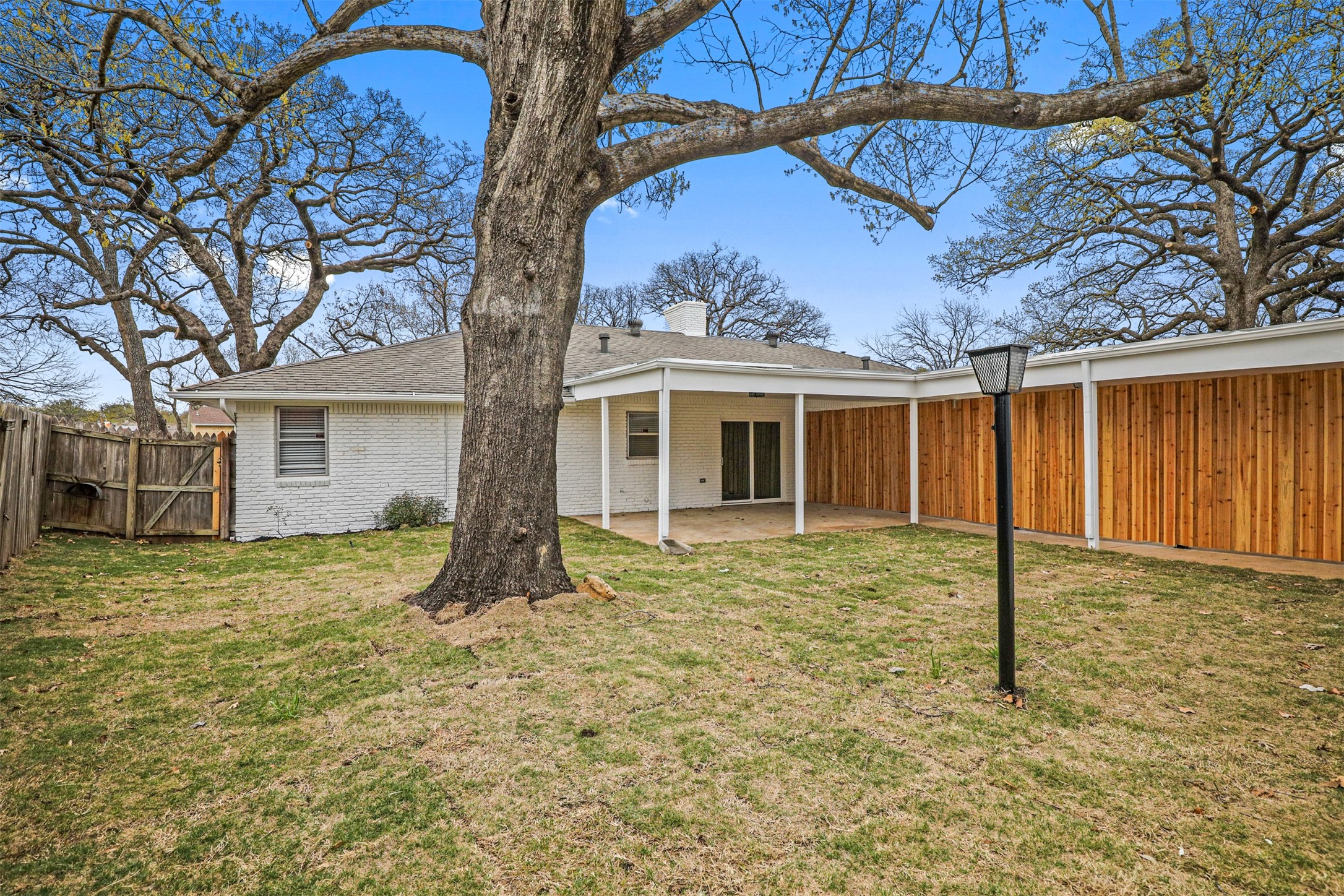 3524 Shady Valley Drive Pantego TX 76013