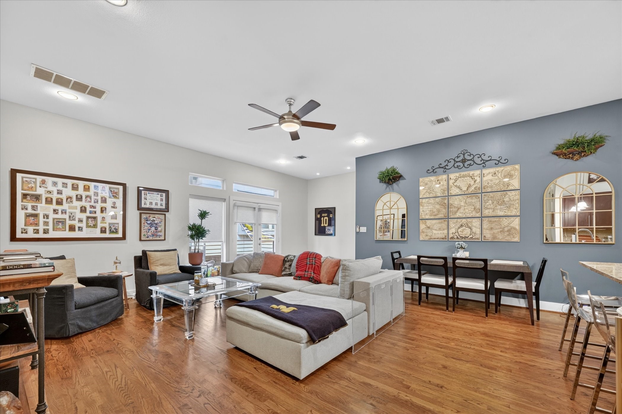 5618 Lindell Avenue Dallas TX 75206