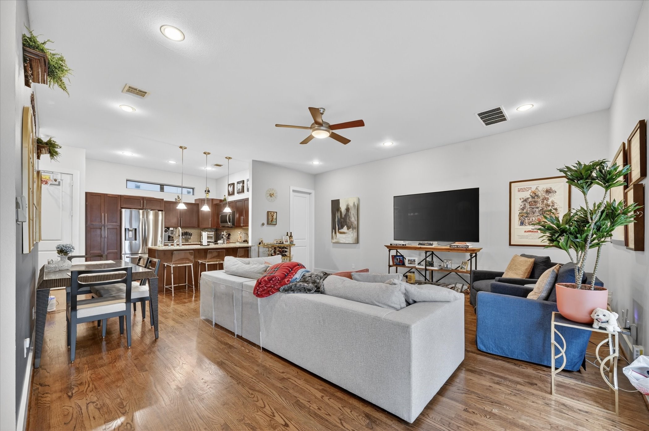 5618 Lindell Avenue Dallas TX 75206