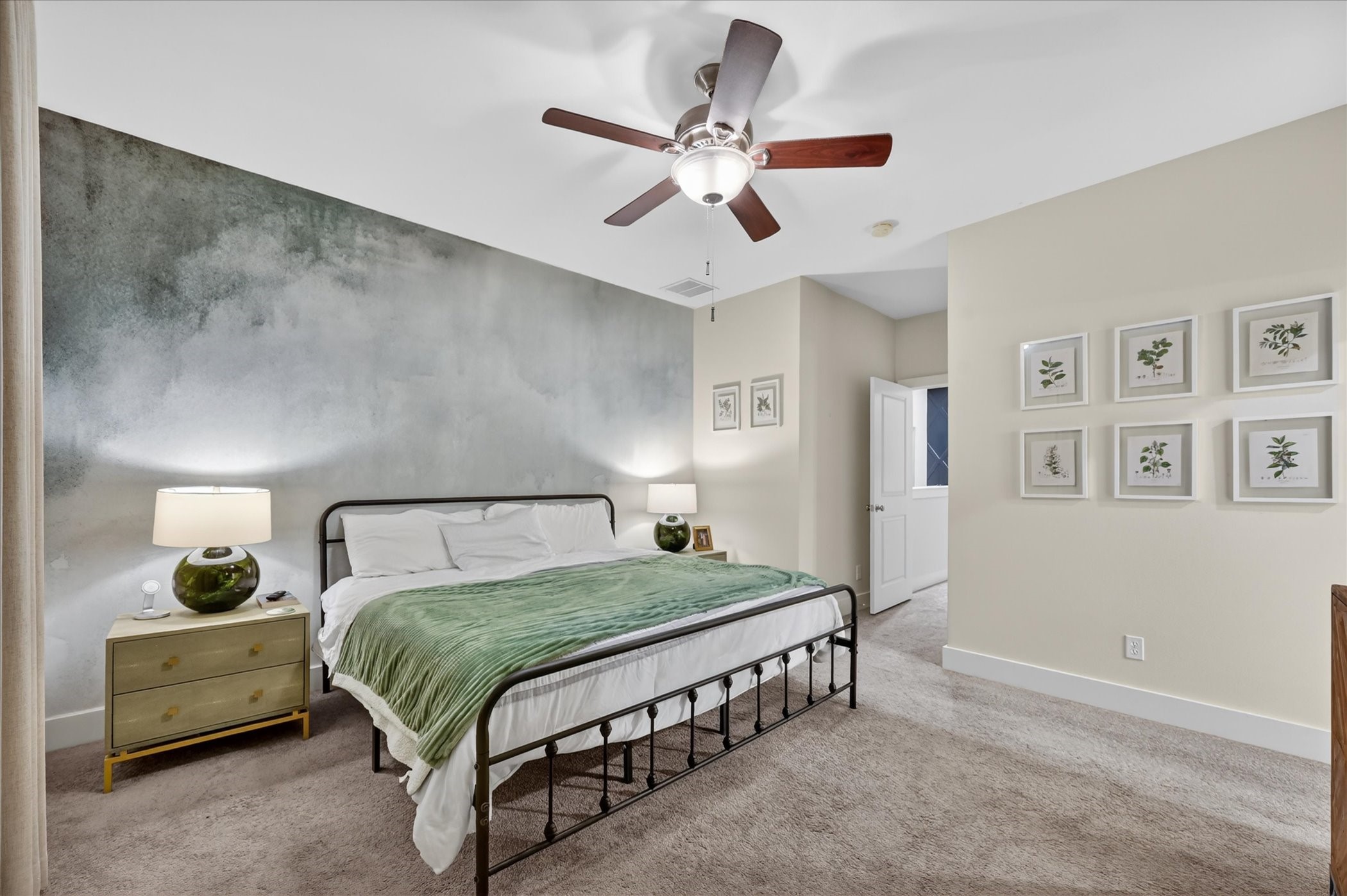 5618 Lindell Avenue Dallas TX 75206
