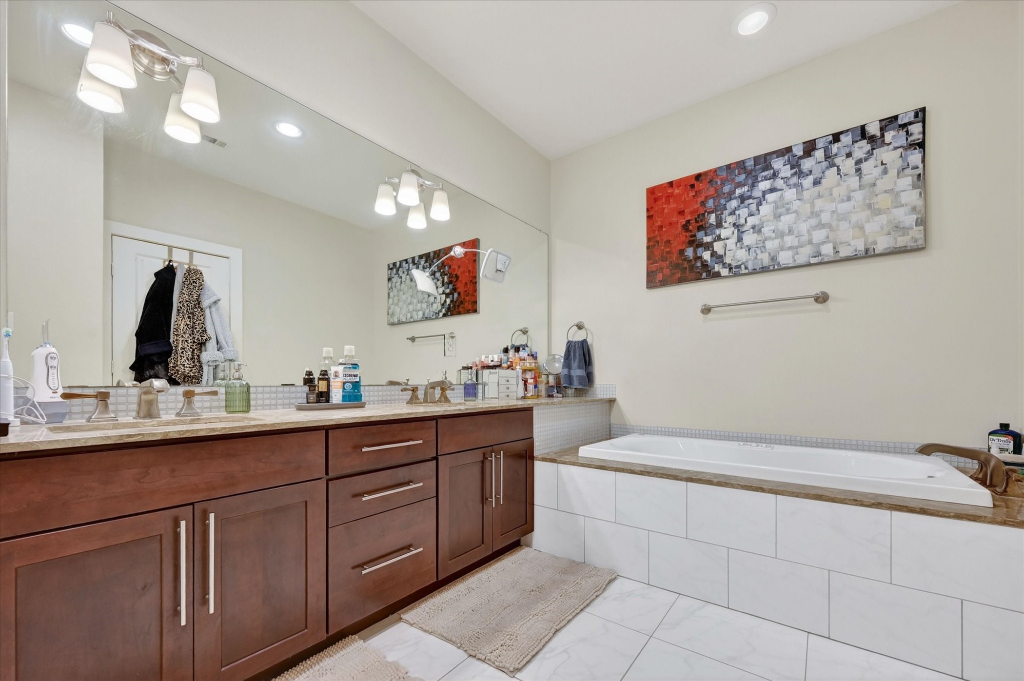 5618 Lindell Avenue Dallas TX 75206