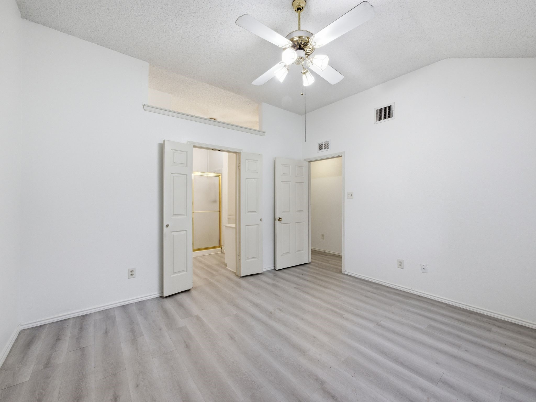 2103 Overview Lane Garland TX 75044