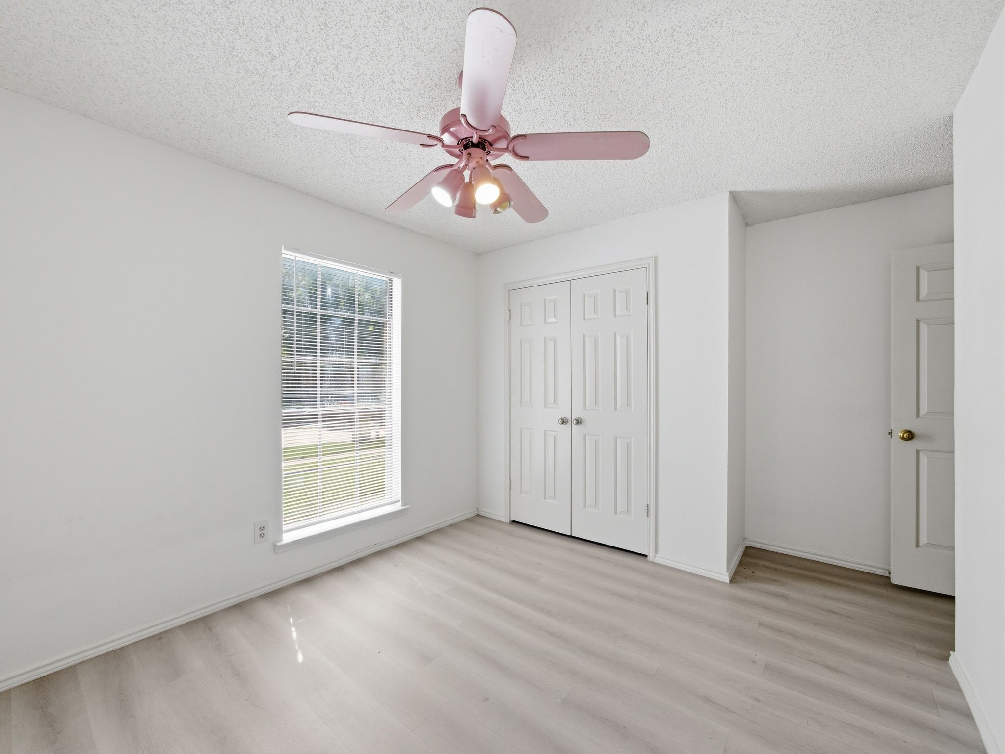 2103 Overview Lane Garland TX 75044