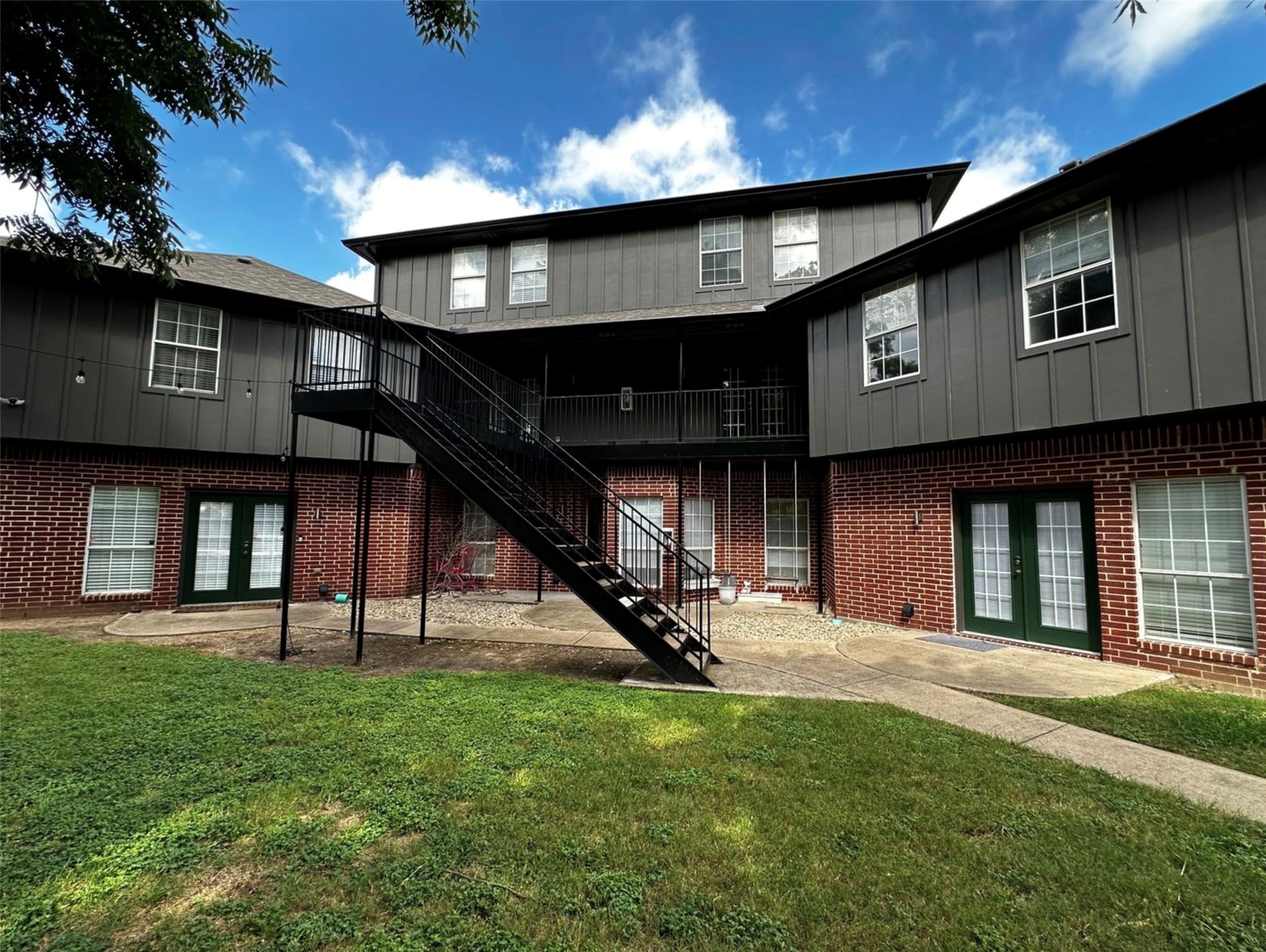 1902 S 8th Street Waco TX 76706