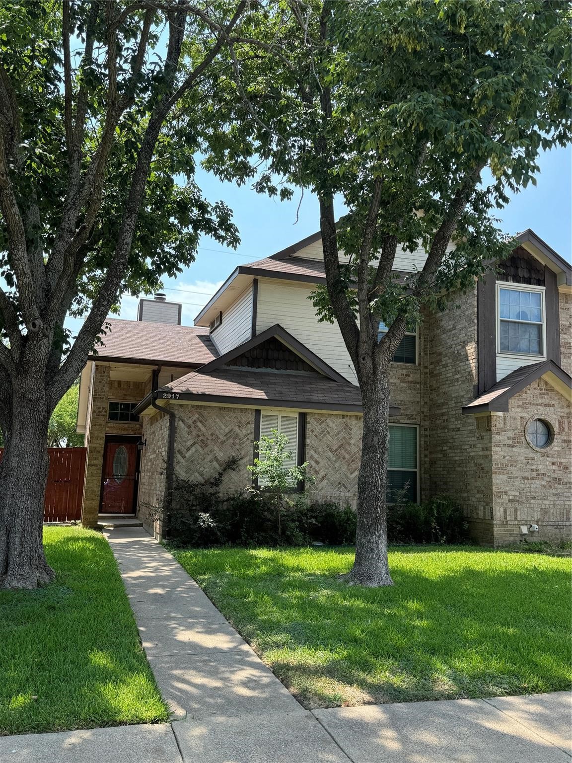 2917 Roxboro Road Euless TX 76039