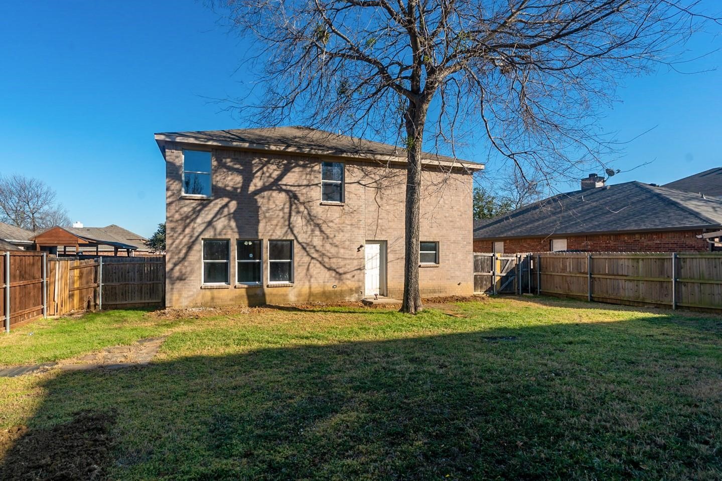 519 Darlene Trail Euless TX 76039