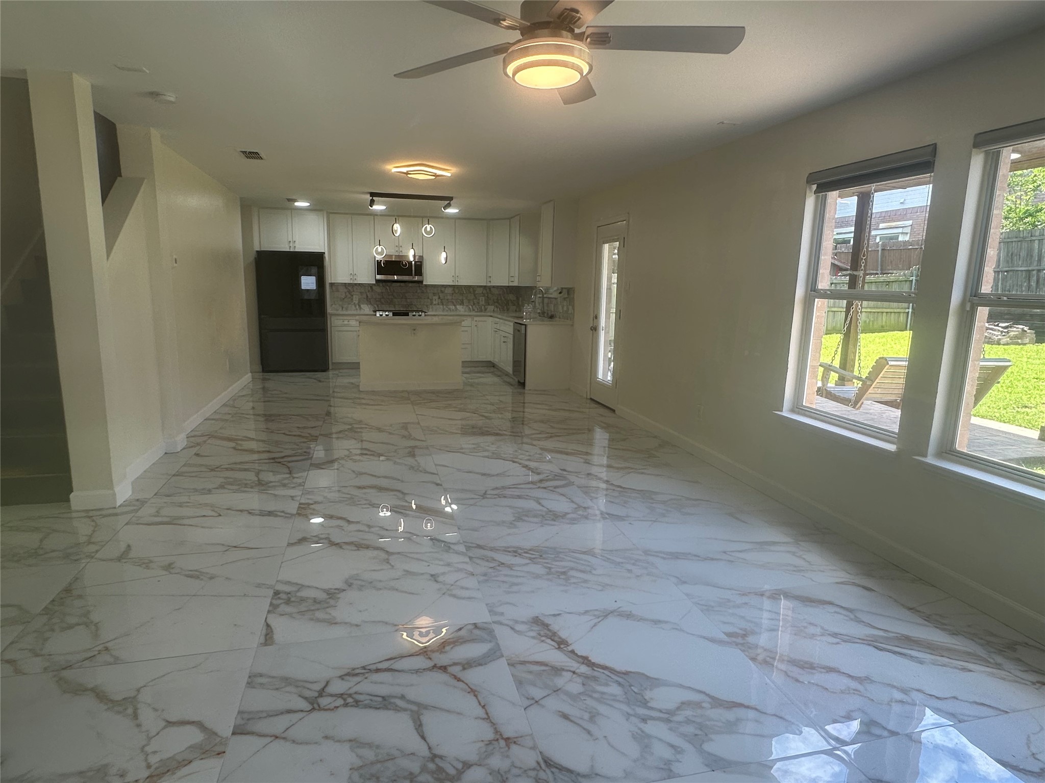 519 Darlene Trail Euless TX 76039