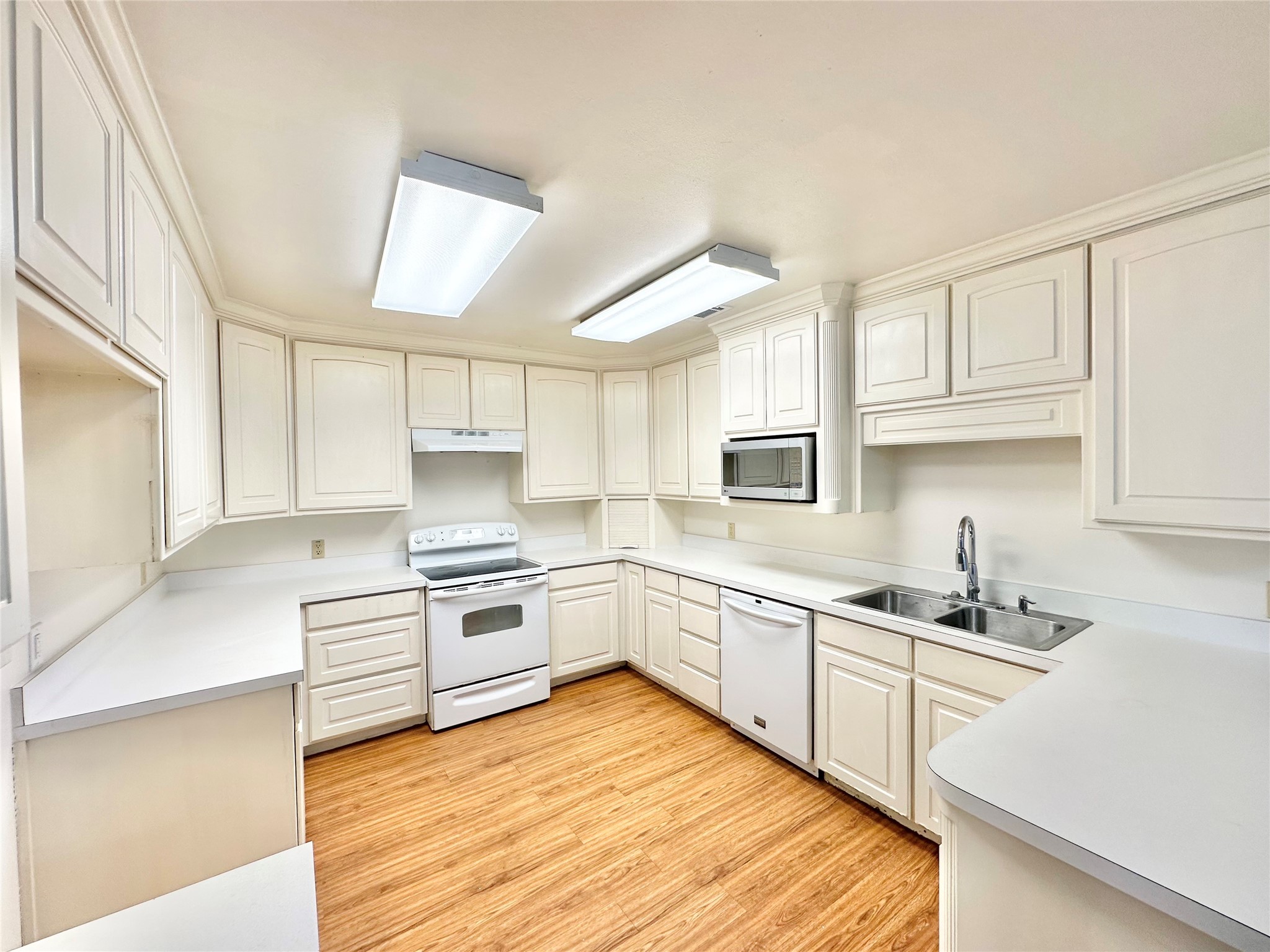 8869 Liberty Road Aubrey TX 76227