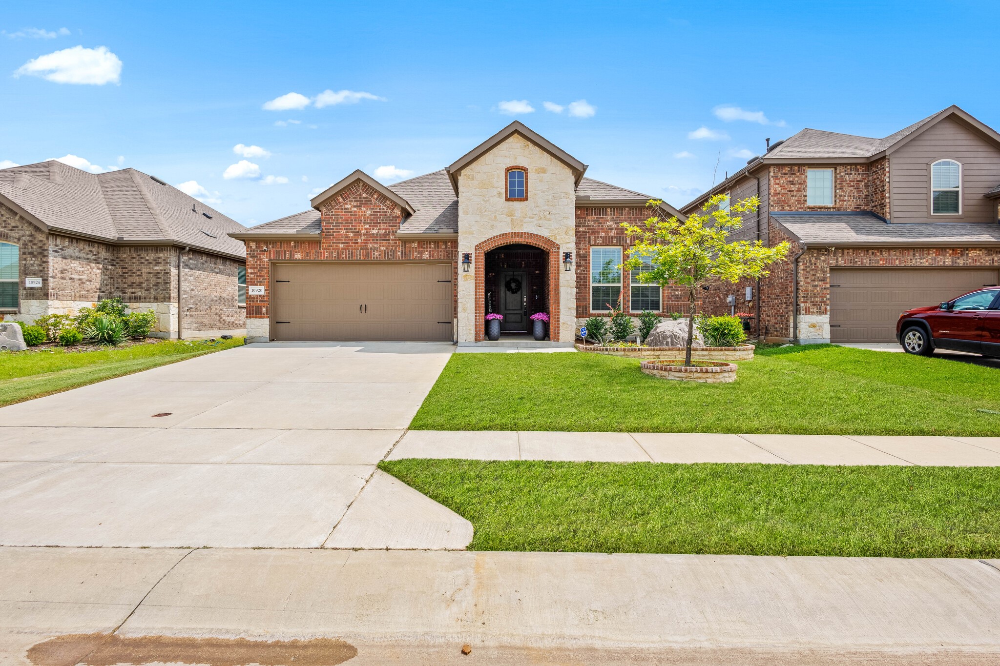 10920 Los Alamos Drive Aubrey TX 76227