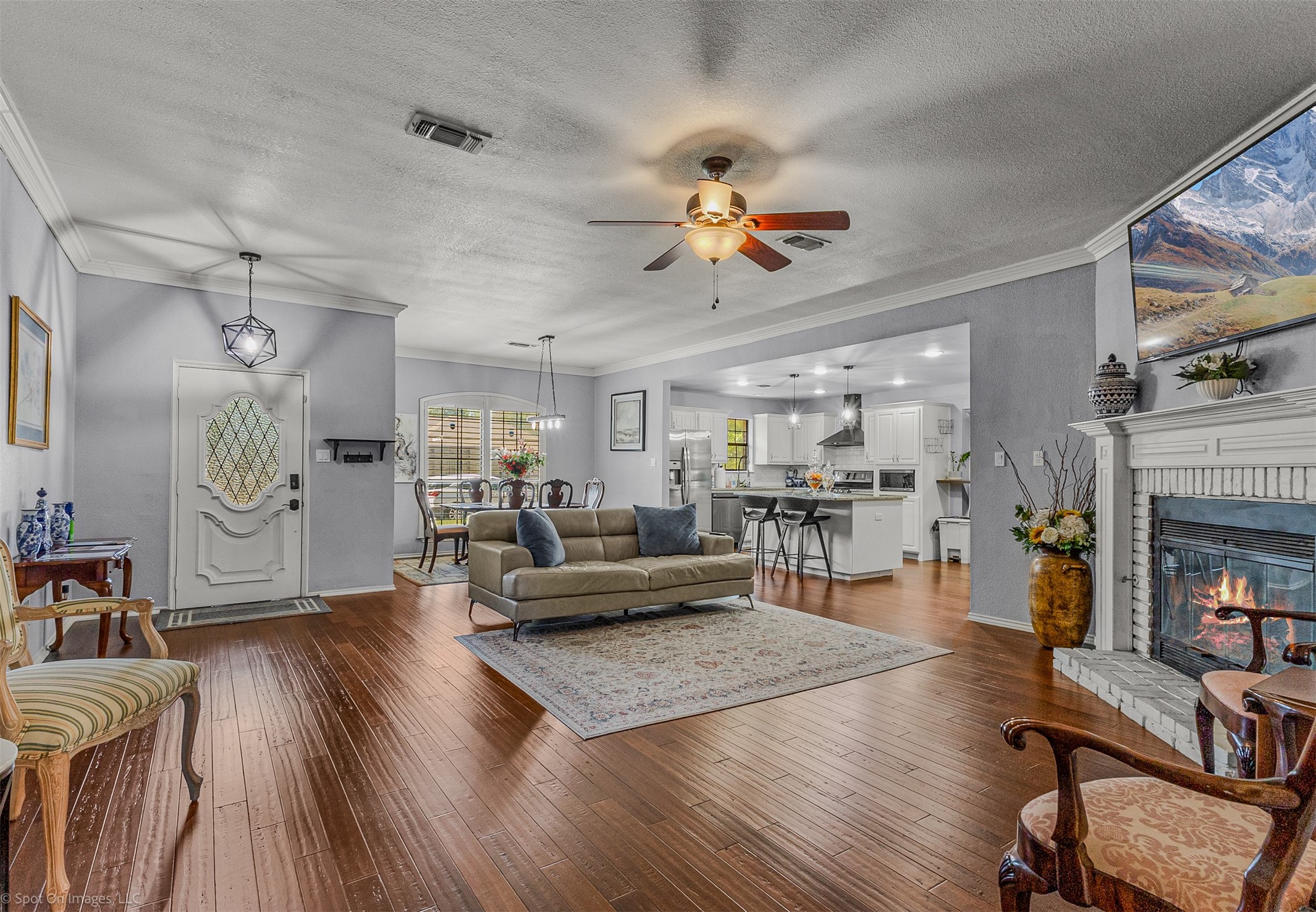 1531 Pickwick Lane Denton TX 76209