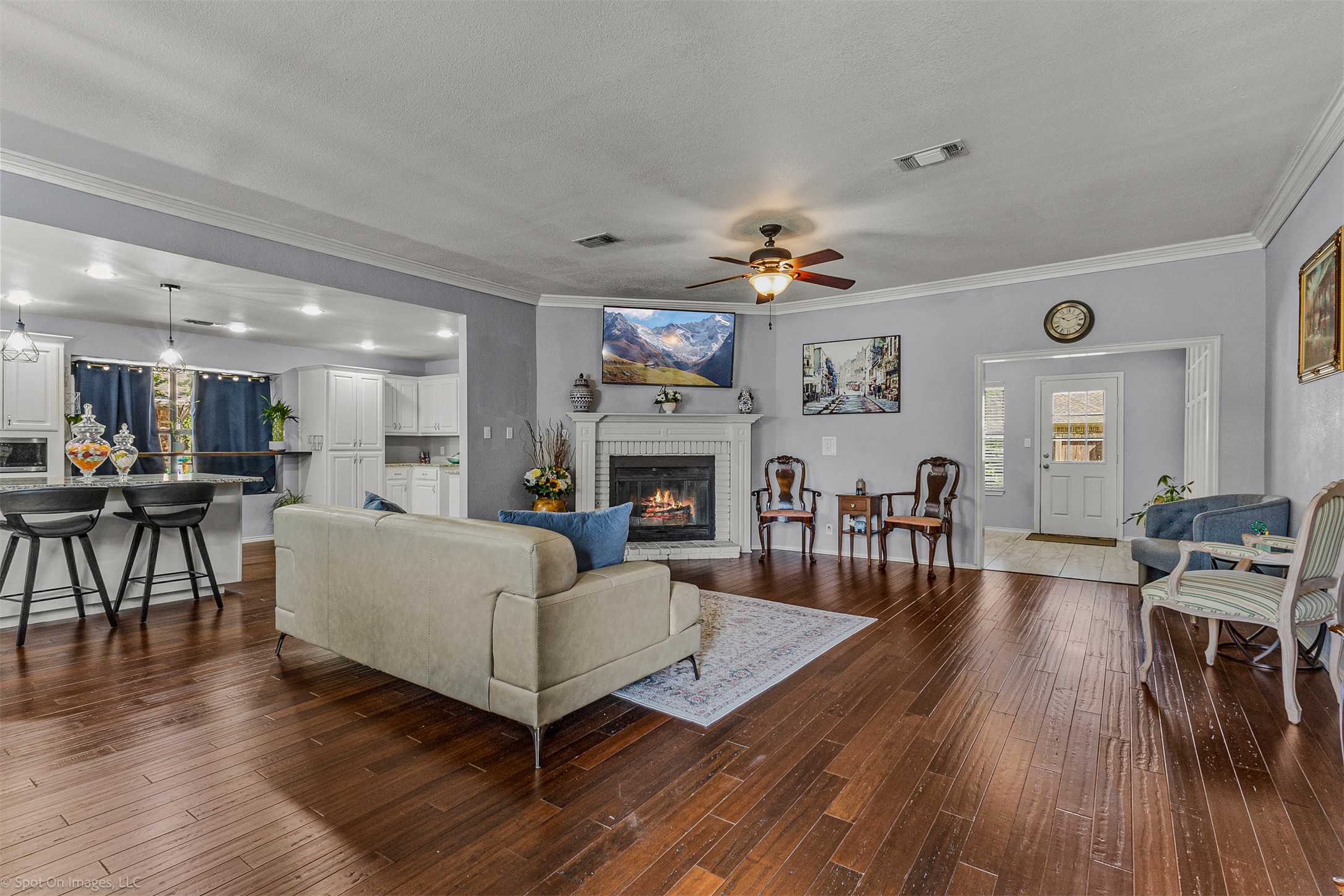 1531 Pickwick Lane Denton TX 76209