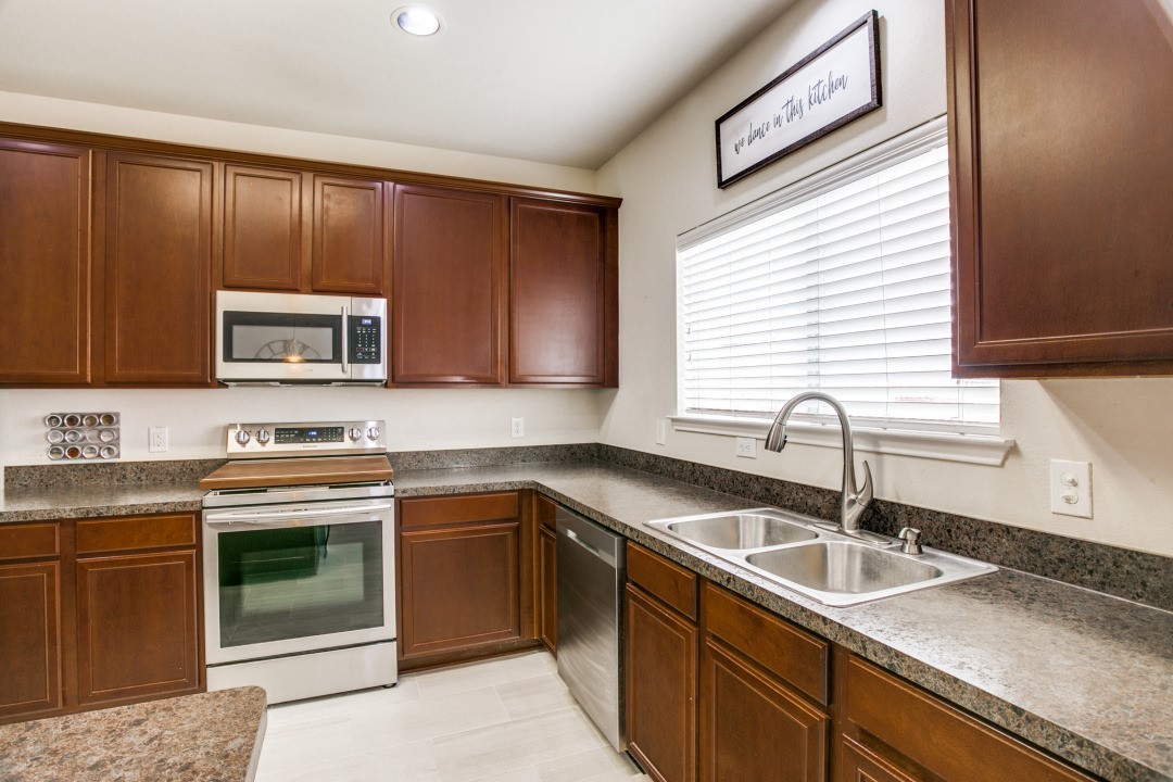 8633 Star Thistle Drive Fort Worth TX 76179
