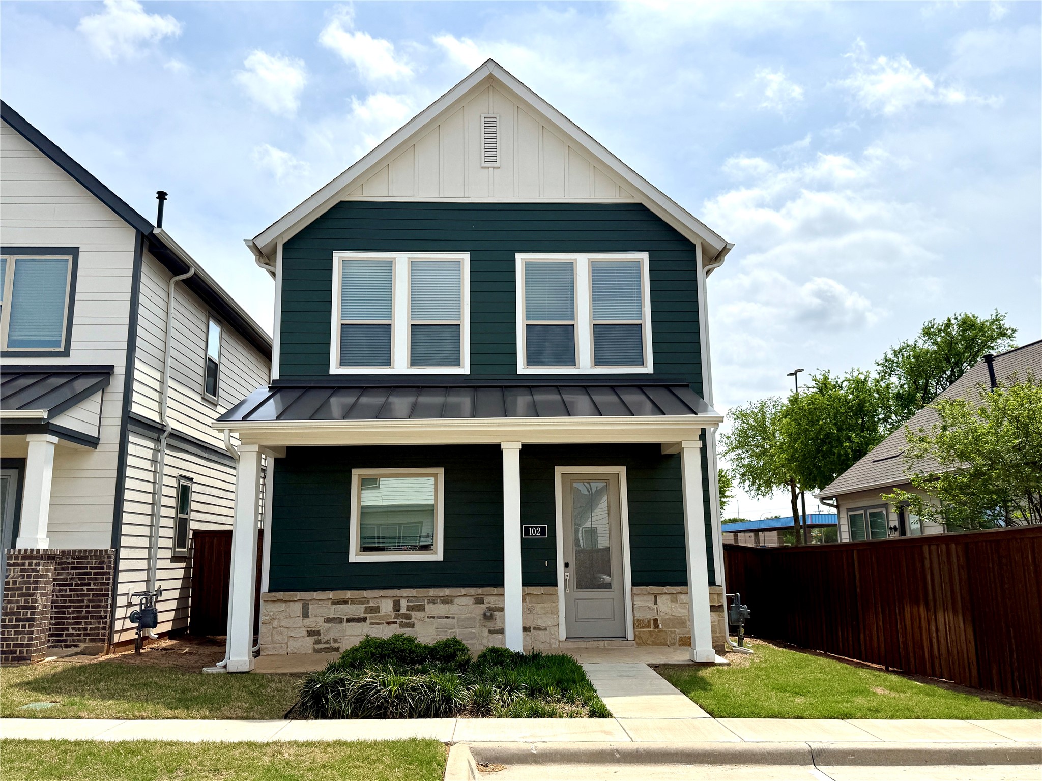 1830 NE Green Oaks Boulevard Arlington TX 76006