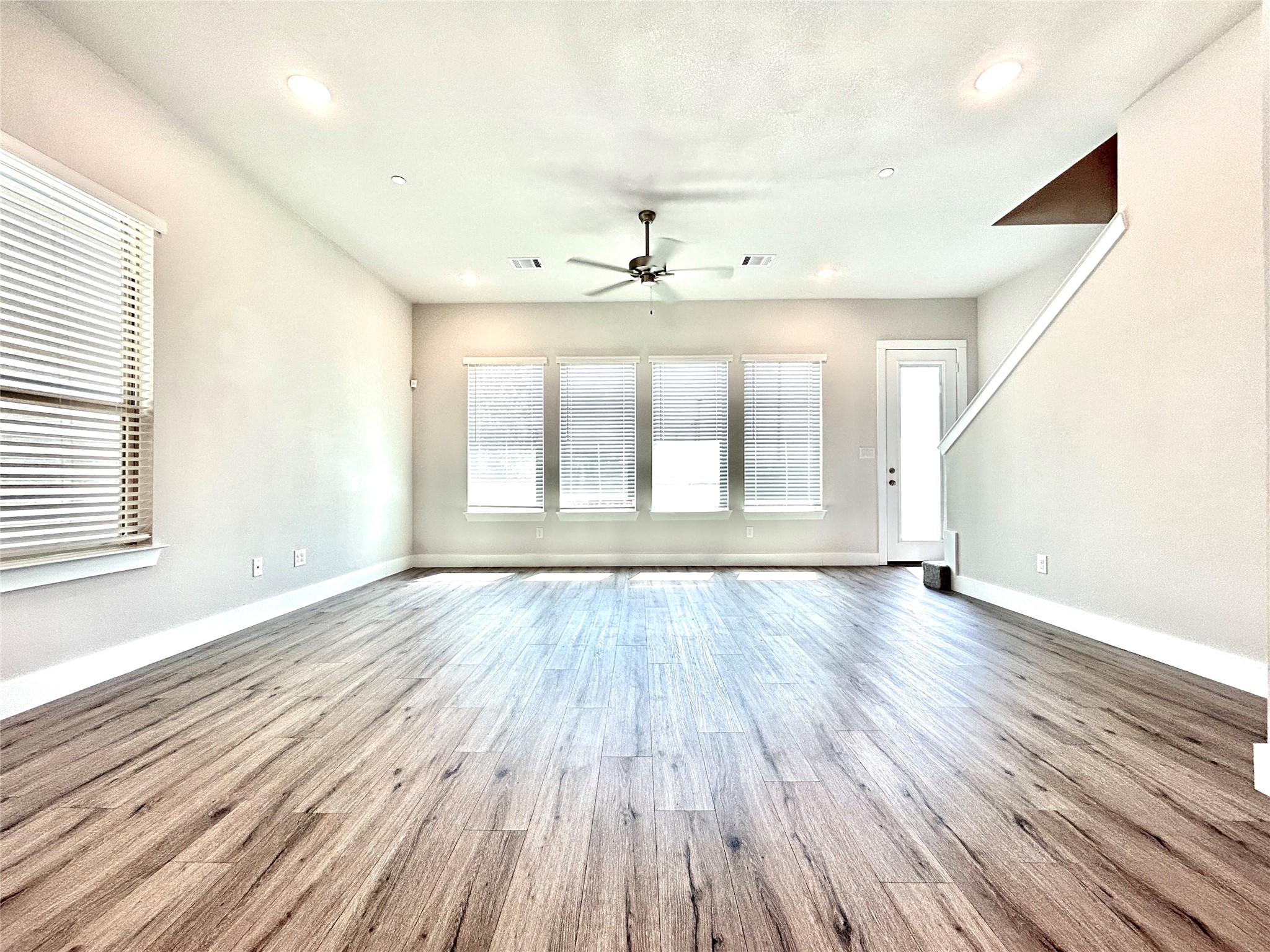 1830 NE Green Oaks Boulevard Arlington TX 76006