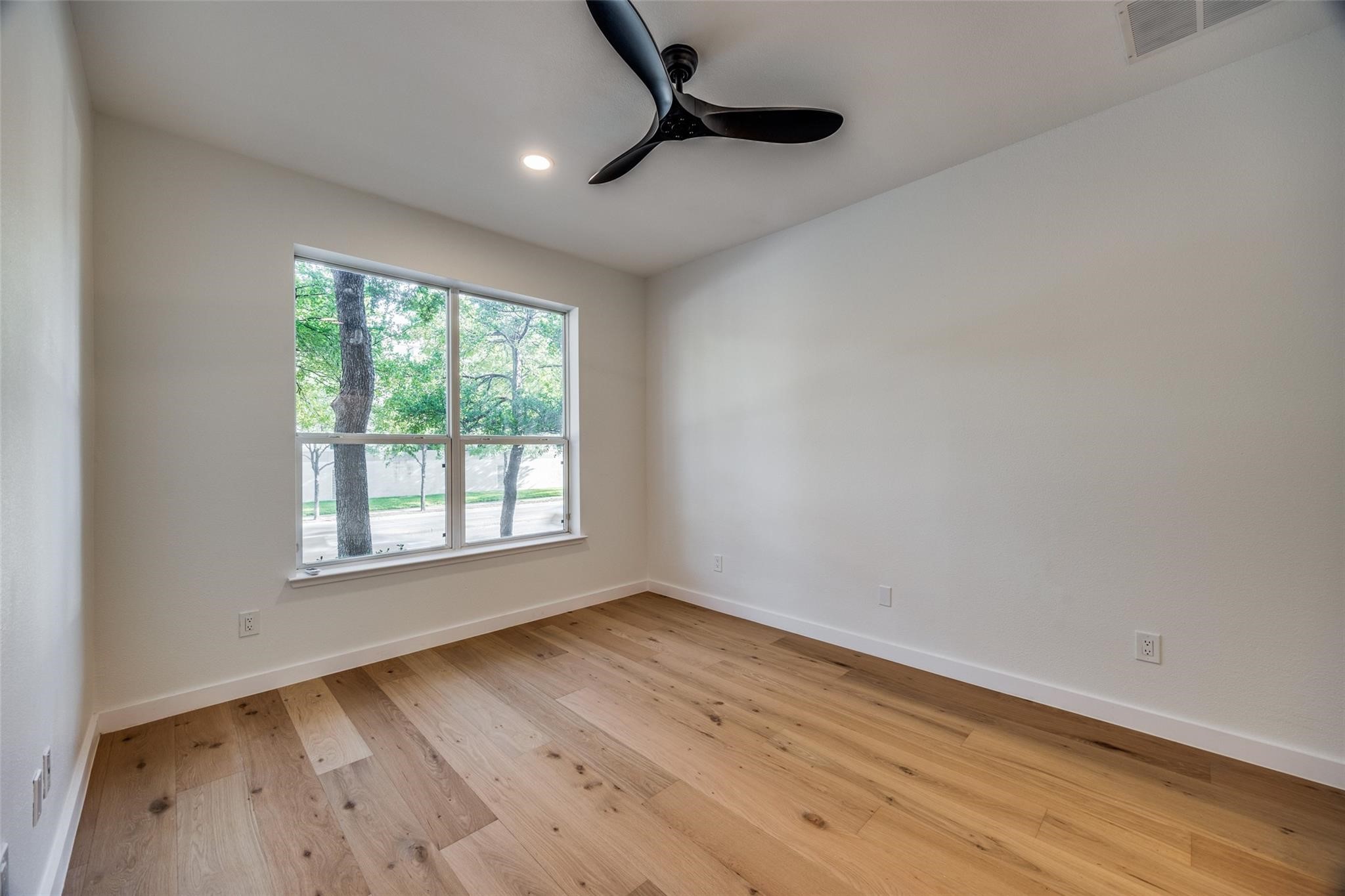 3800 Holland Avenue Dallas TX 75219