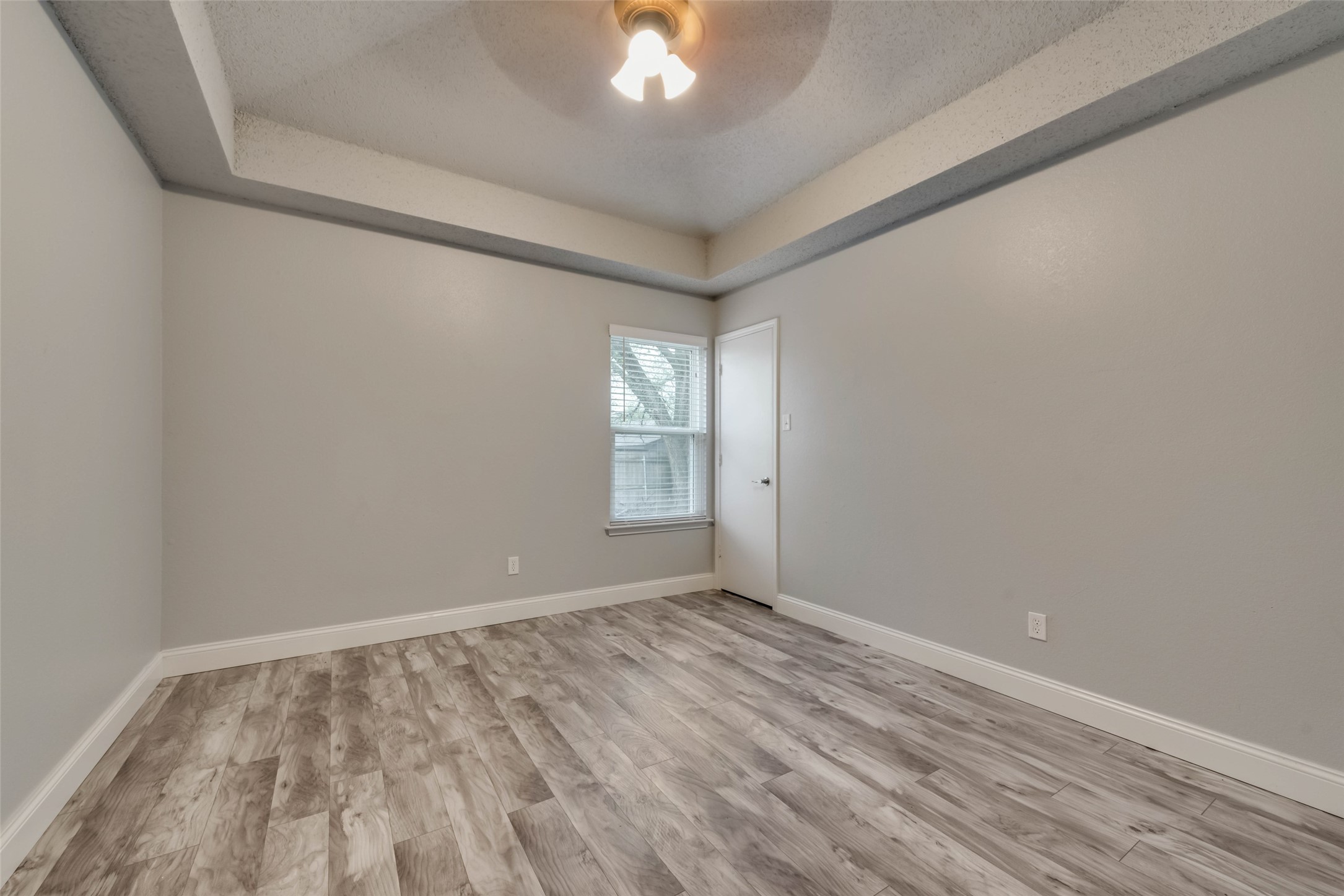 1002 Canary Lane Mansfield TX 76063