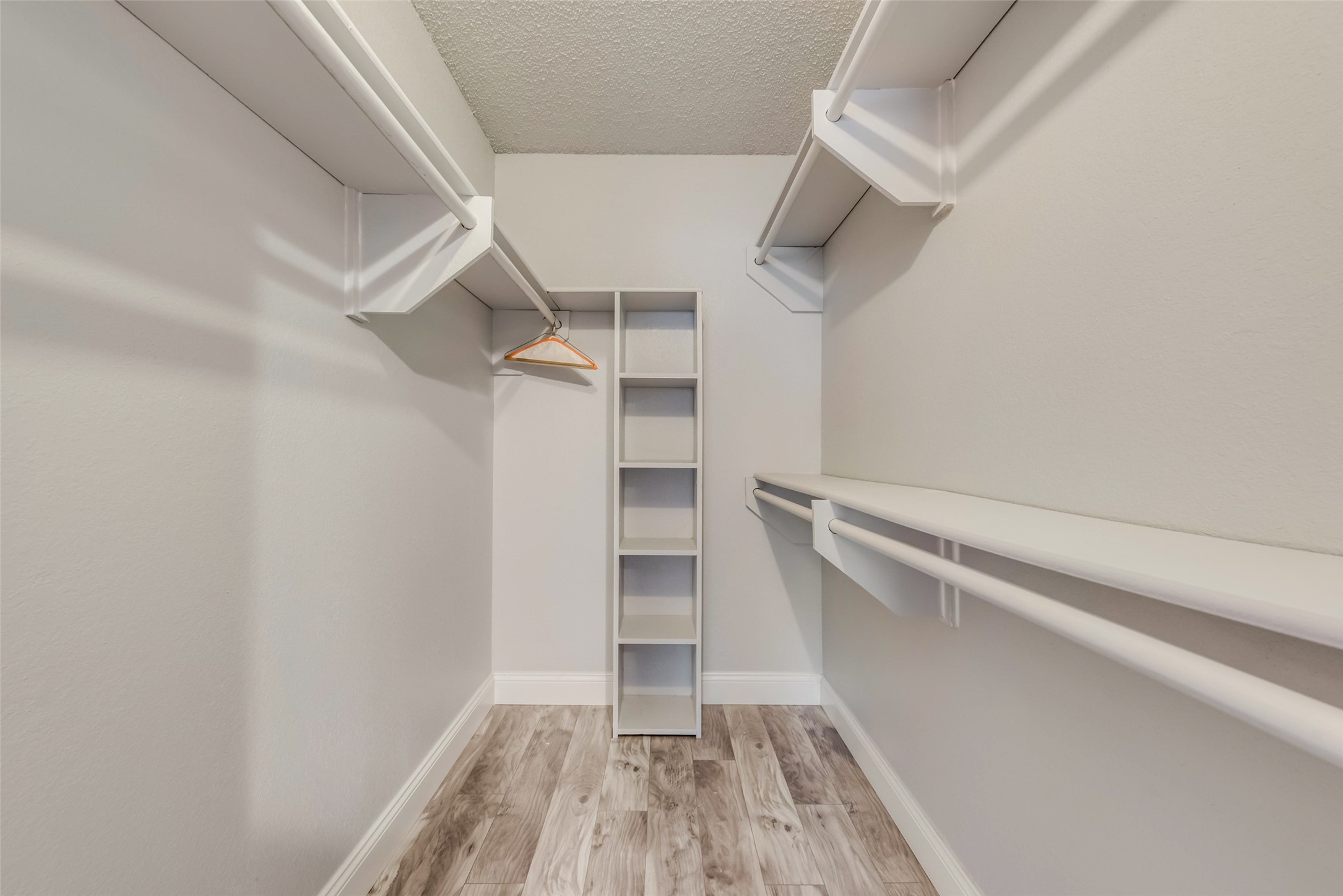 1002 Canary Lane Mansfield TX 76063
