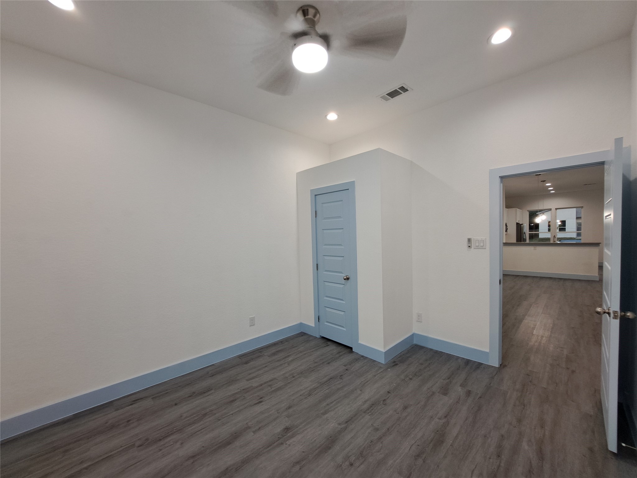 3235 Noor Street Dallas TX 75233