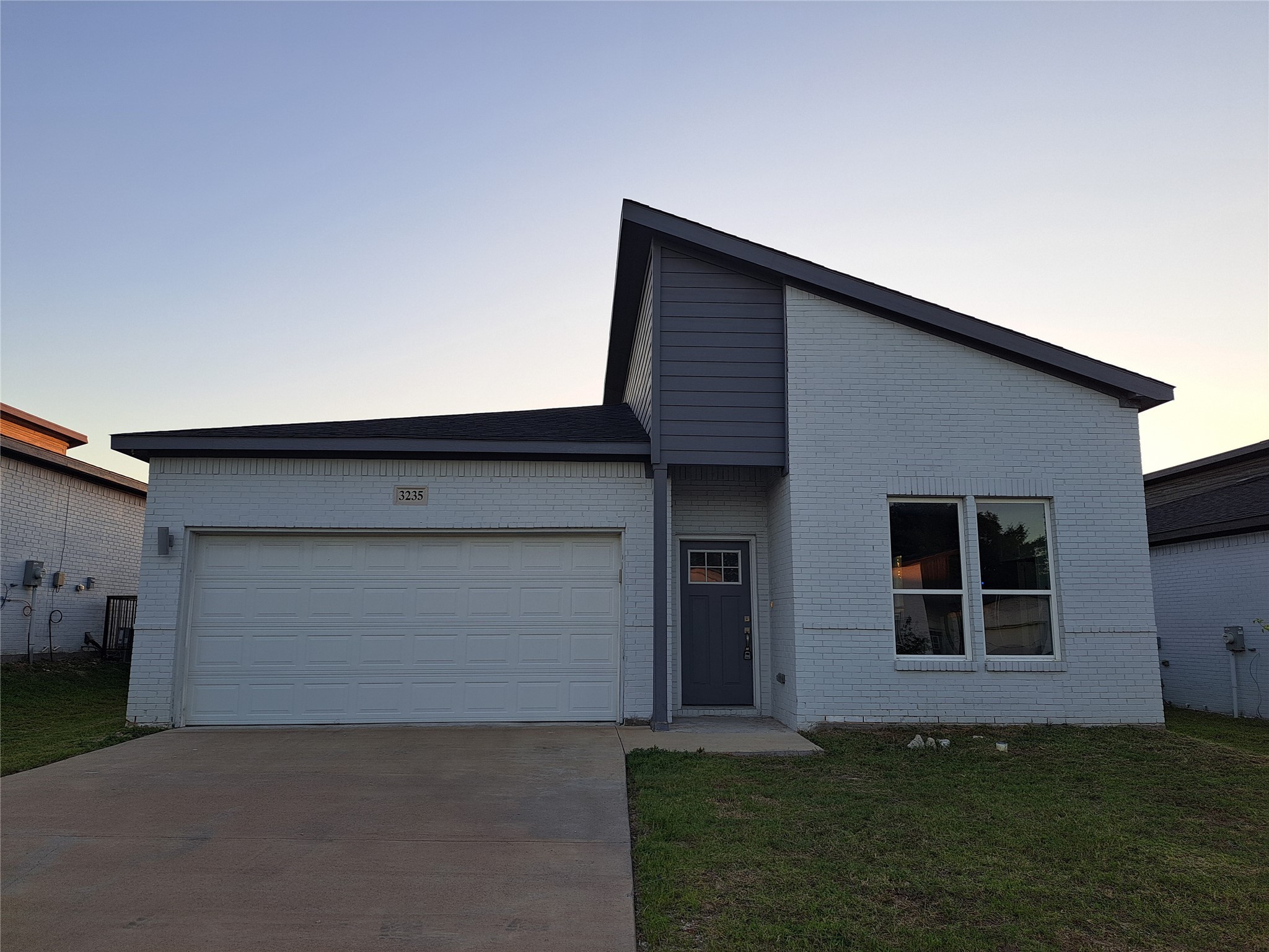 3235 Noor Street Dallas TX 75233
